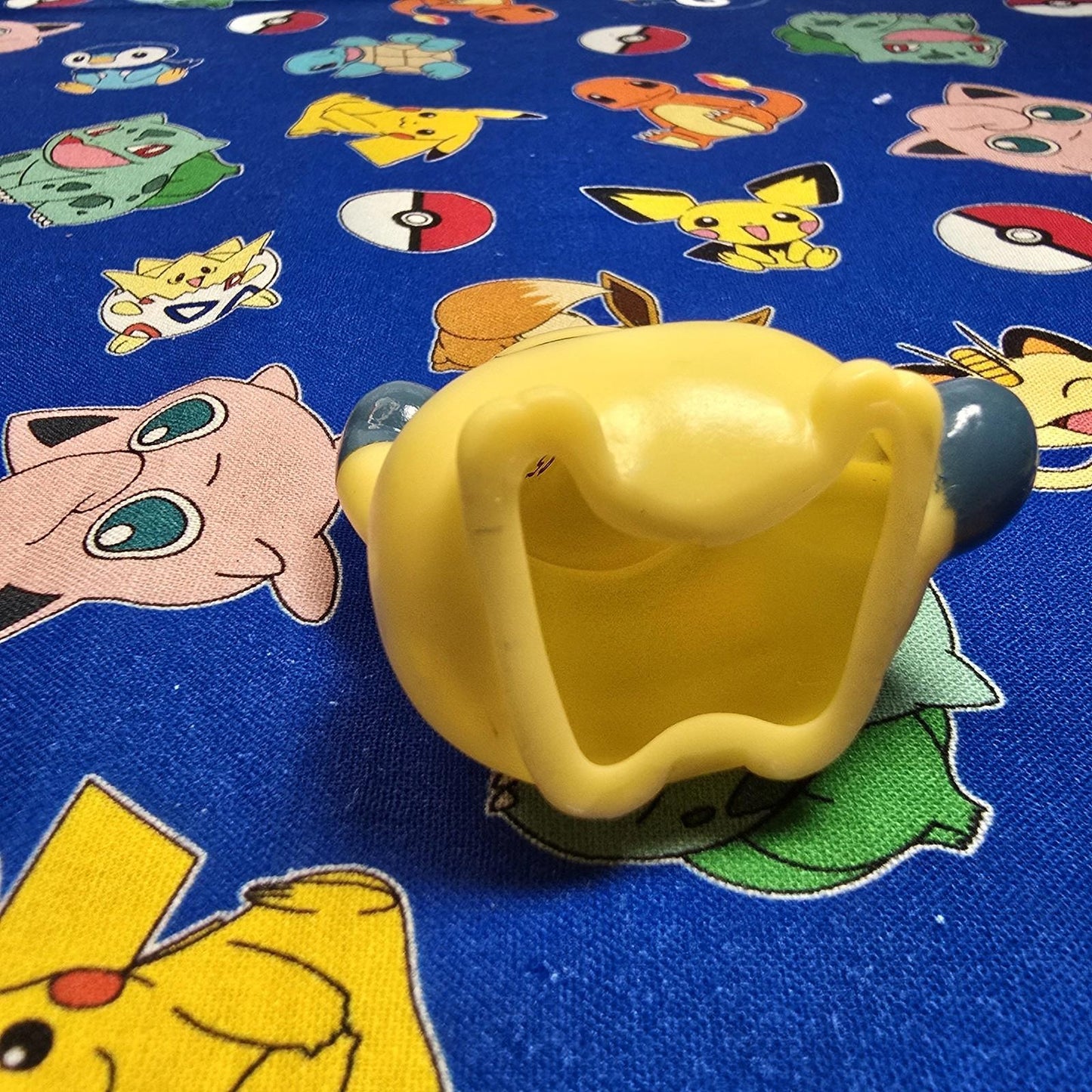 Pokemon Makuhita Figure Finger Puppet 2004 Nintendo Bandai PVC Japan USA Seller