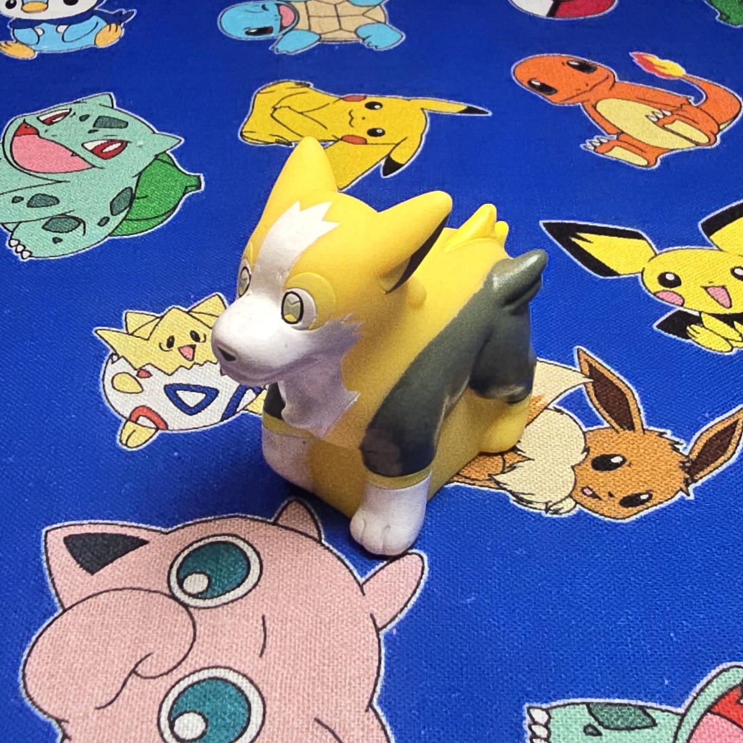 Pokemon Boltund Figure Finger Puppet 2019 Nintendo Bandai PVC Japan USA Seller