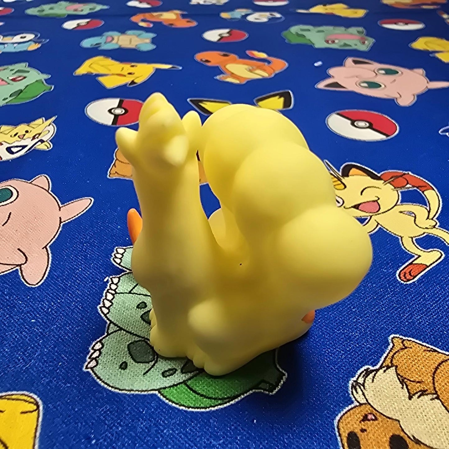 Pokemon Ninetails Yellow Figure Finger Puppet 1997 Bandai Nintendo Vintage USA