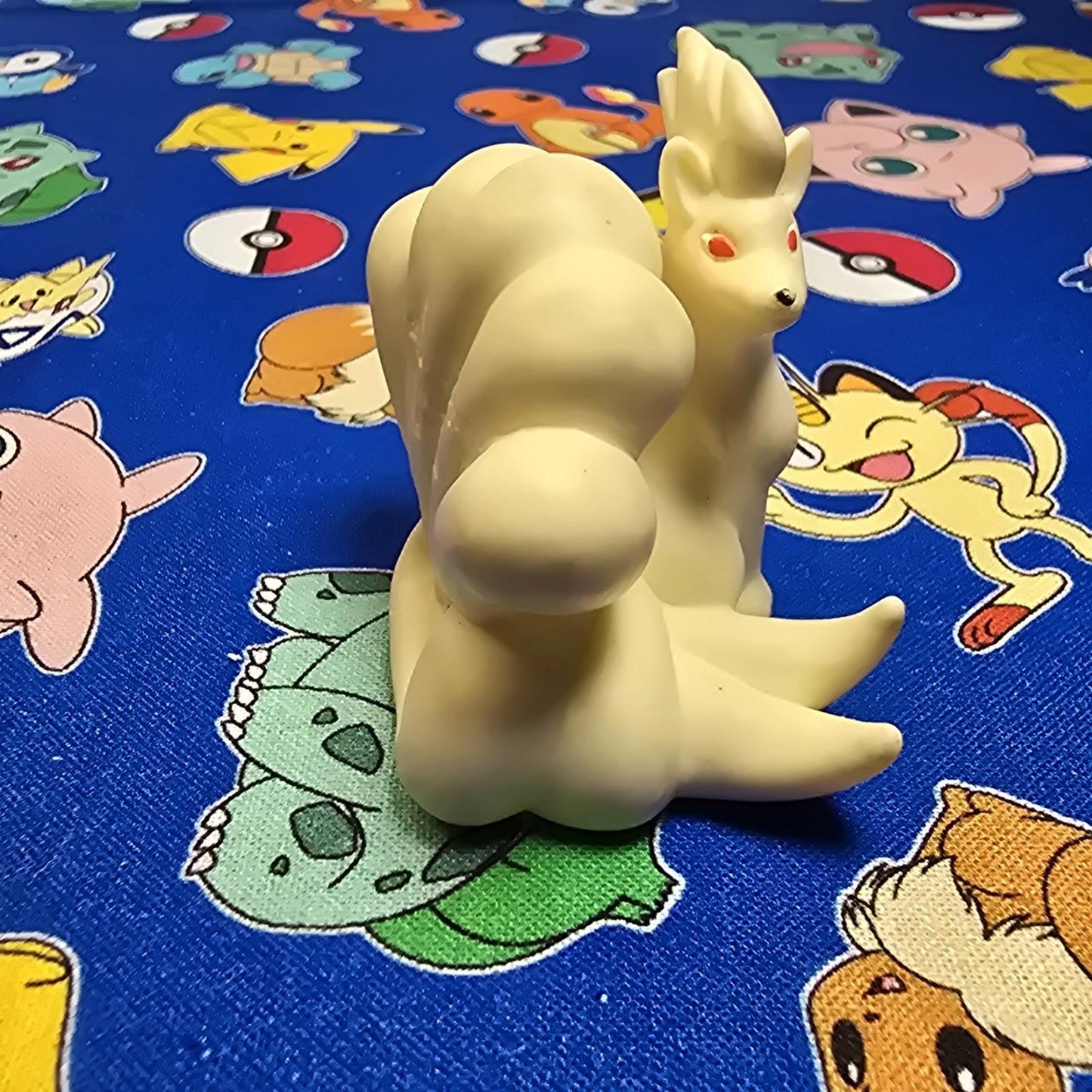 Pokemon Ninetails Figure Finger Puppet 1997 Bandai Nintendo Vintage USA Seller