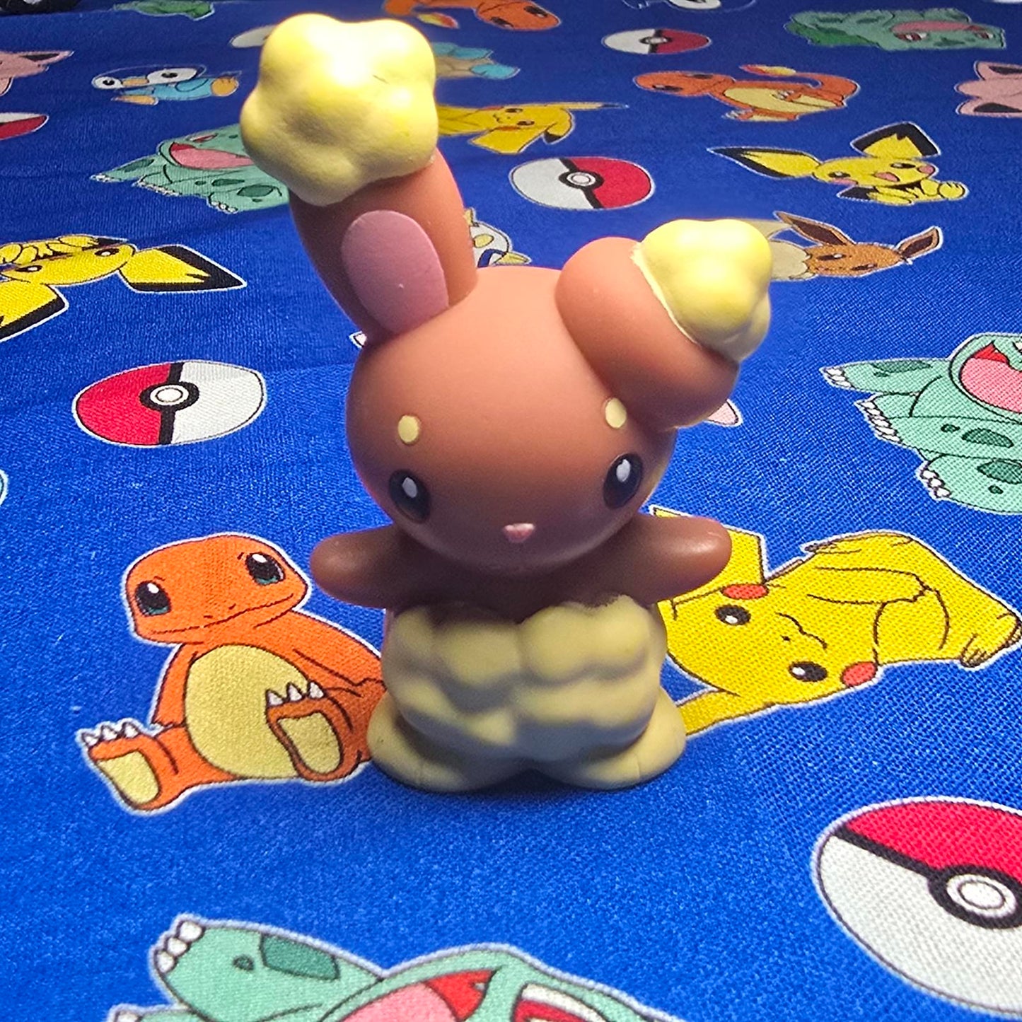 Pokemon Buneary Figure Finger Puppet 2006 Nintendo Bandai PVC Vintage Japan USA