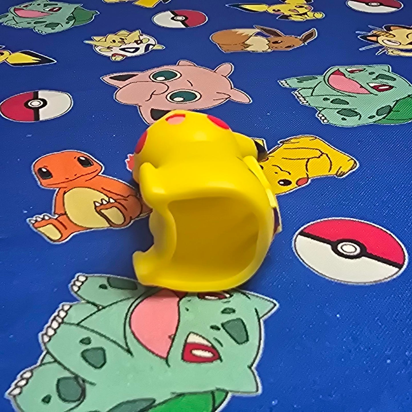 Pokemon Pikachu Figure Finger Puppet 2010 Nintendo Bandai PVC Japan USA Seller