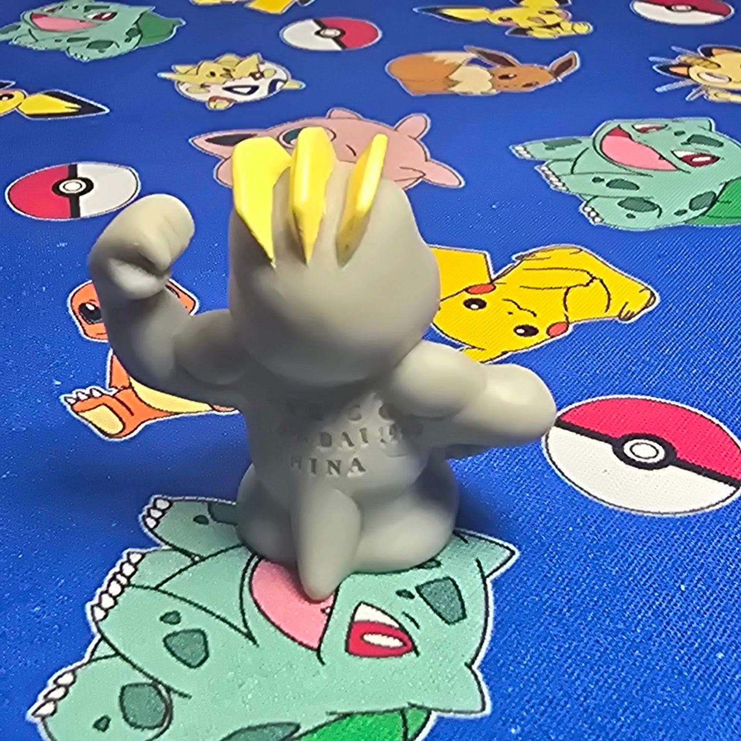 Pokemon Machop Figure Finger Puppet 1997 Nintendo Bandai PVC Vintage Japan USA