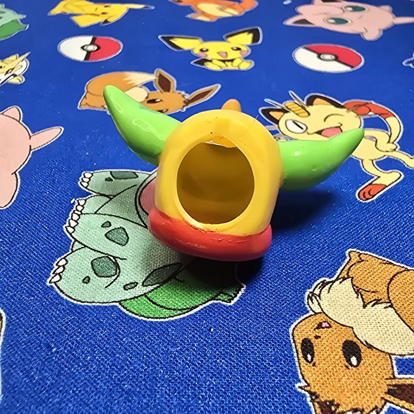 Pokemon Weepinbell Red Figure Finger Puppet 1996 Nintendo PVC Bandai Vintage USA