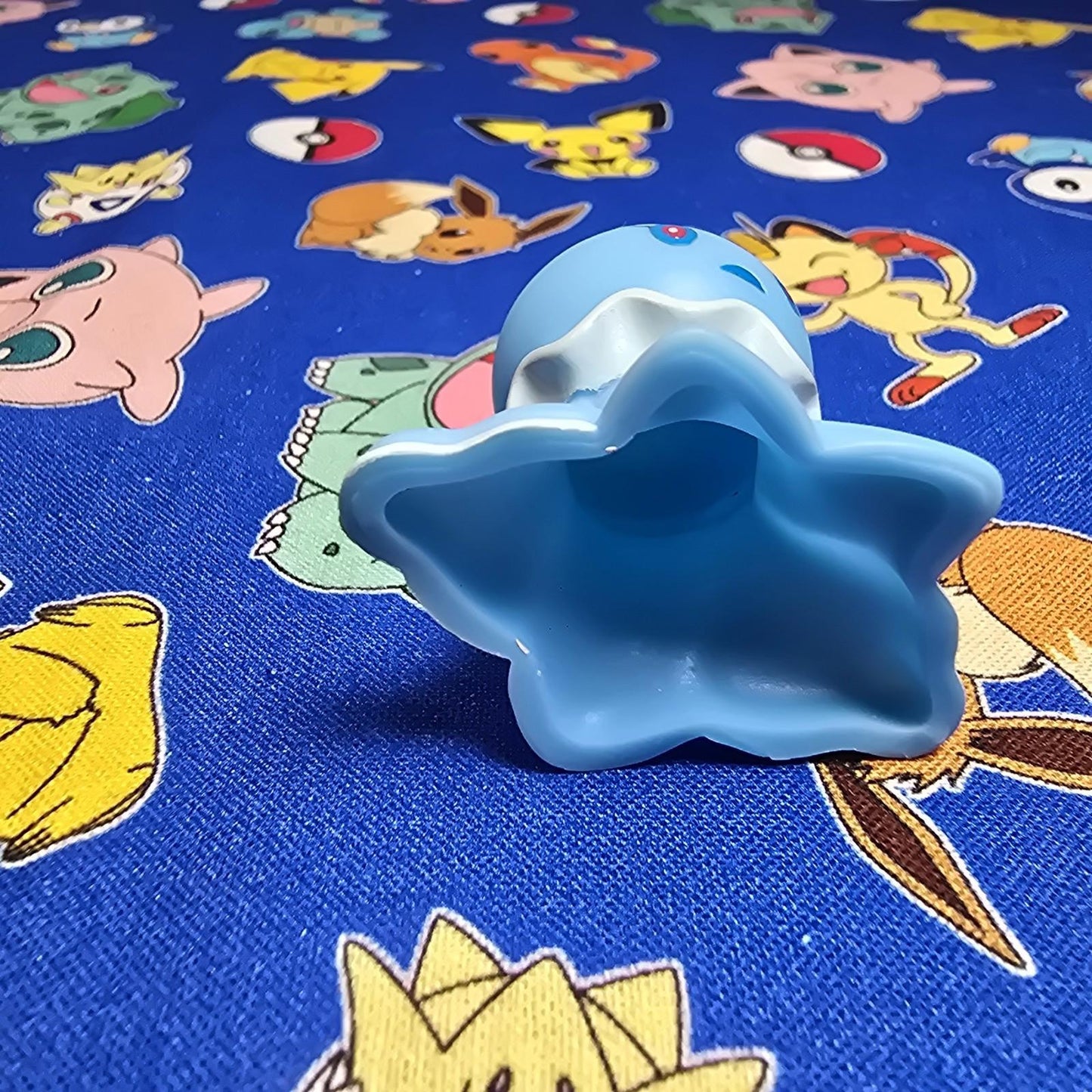 Pokemon Frillish Male Figure Finger Puppets 2010 Nintendo Bandai Japan US Seller