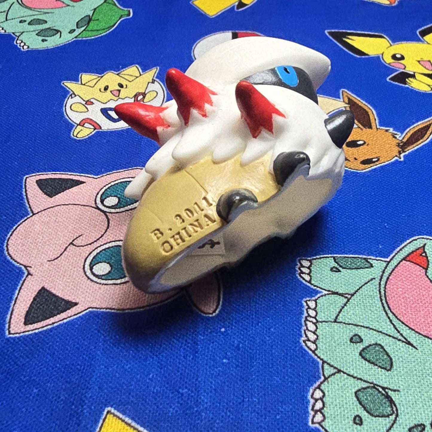Pokemon Larvesta Figure Finger Puppet 2011 Nintendo Bandai PVC Japan US Seller