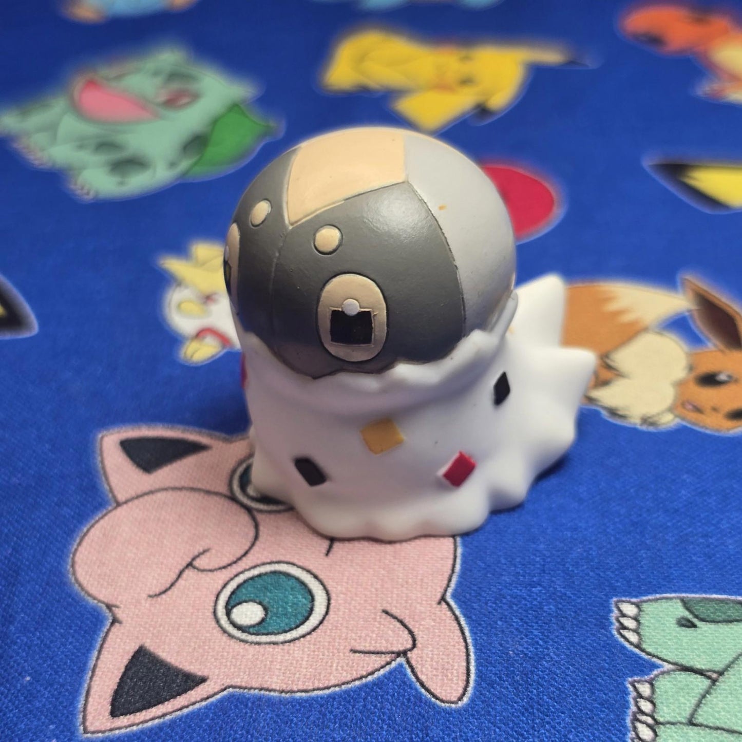 Pokemon Spewpa Figure Finger Puppet 2013 Nintendo Bandai PVC Japan USA Seller