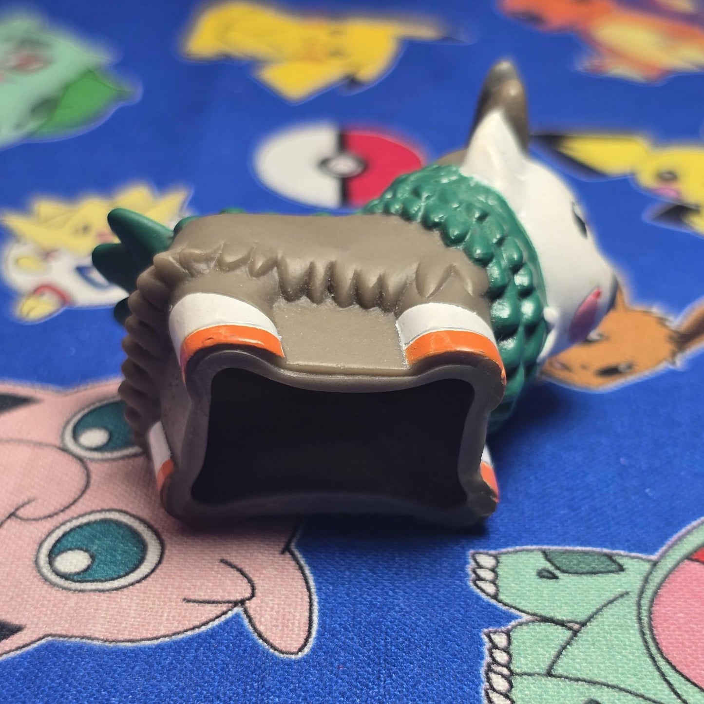 Pokemon Skiddo Figure Finger Puppet 2013 Nintendo Bandai PVC Japan USA Seller