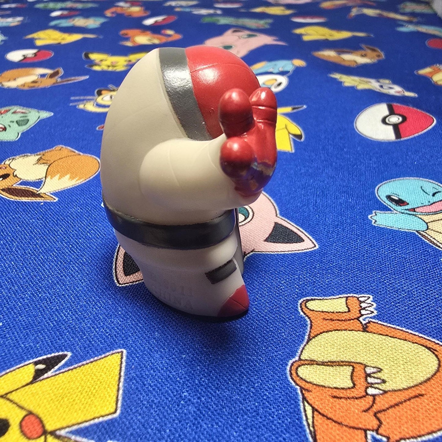 Pokemon Throh Figure Finger Puppet 2011 Nintendo Bandai PVC Toy Japan US Seller