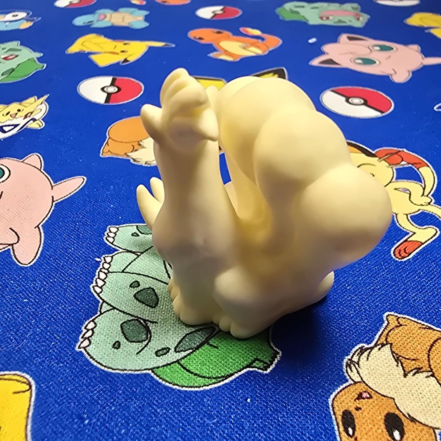 Pokemon Ninetails Figure Finger Puppet 1997 Bandai Nintendo Vintage USA Seller