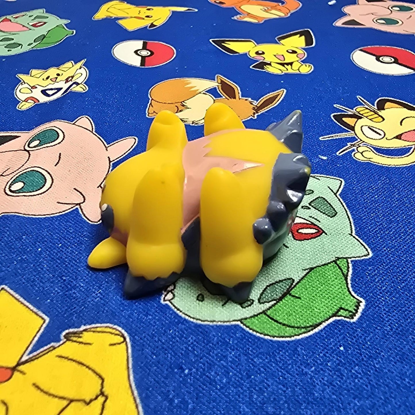 Pokemon Galvantula Figure Finger Puppet 2010 Nintendo Bandai PVC Japan US Seller