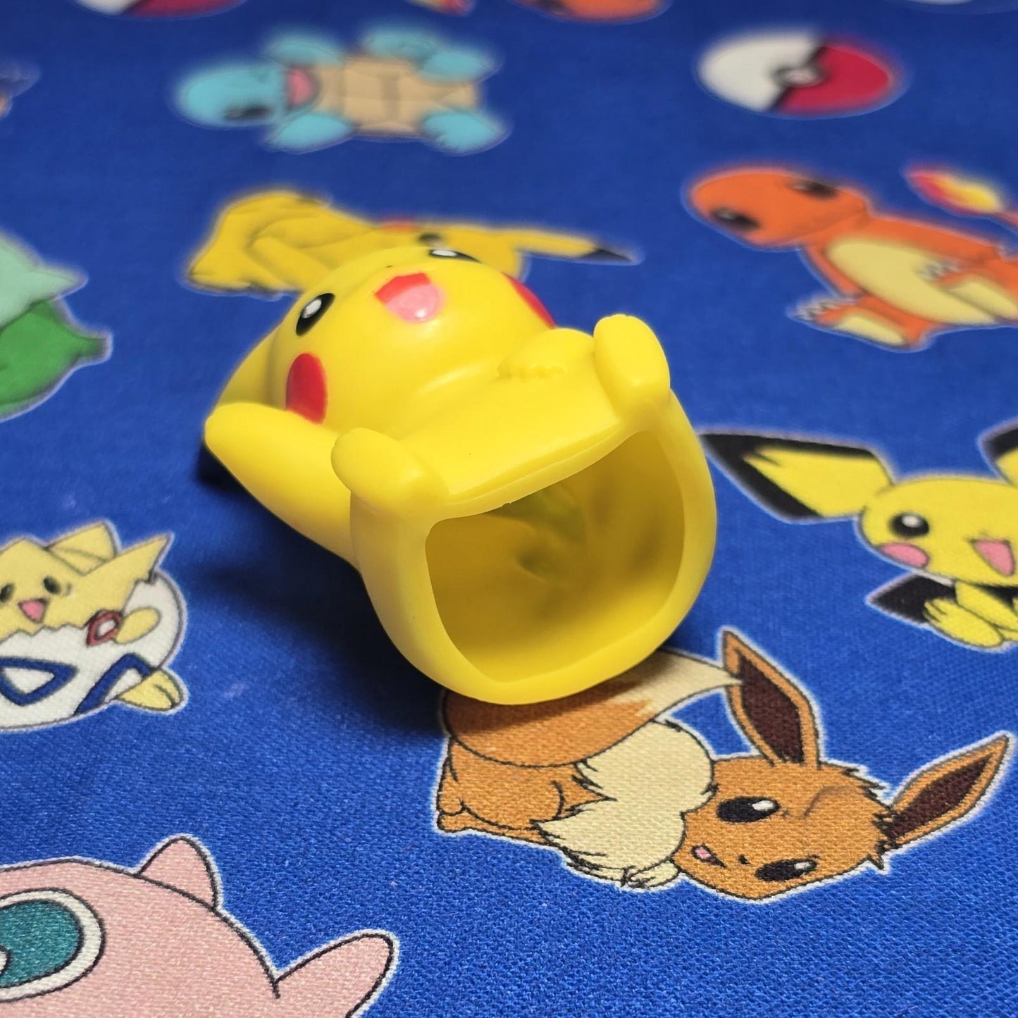 Pokemon Pikachu Figure Finger Puppet 2013 Nintendo Bandai Japan PVC USA Seller