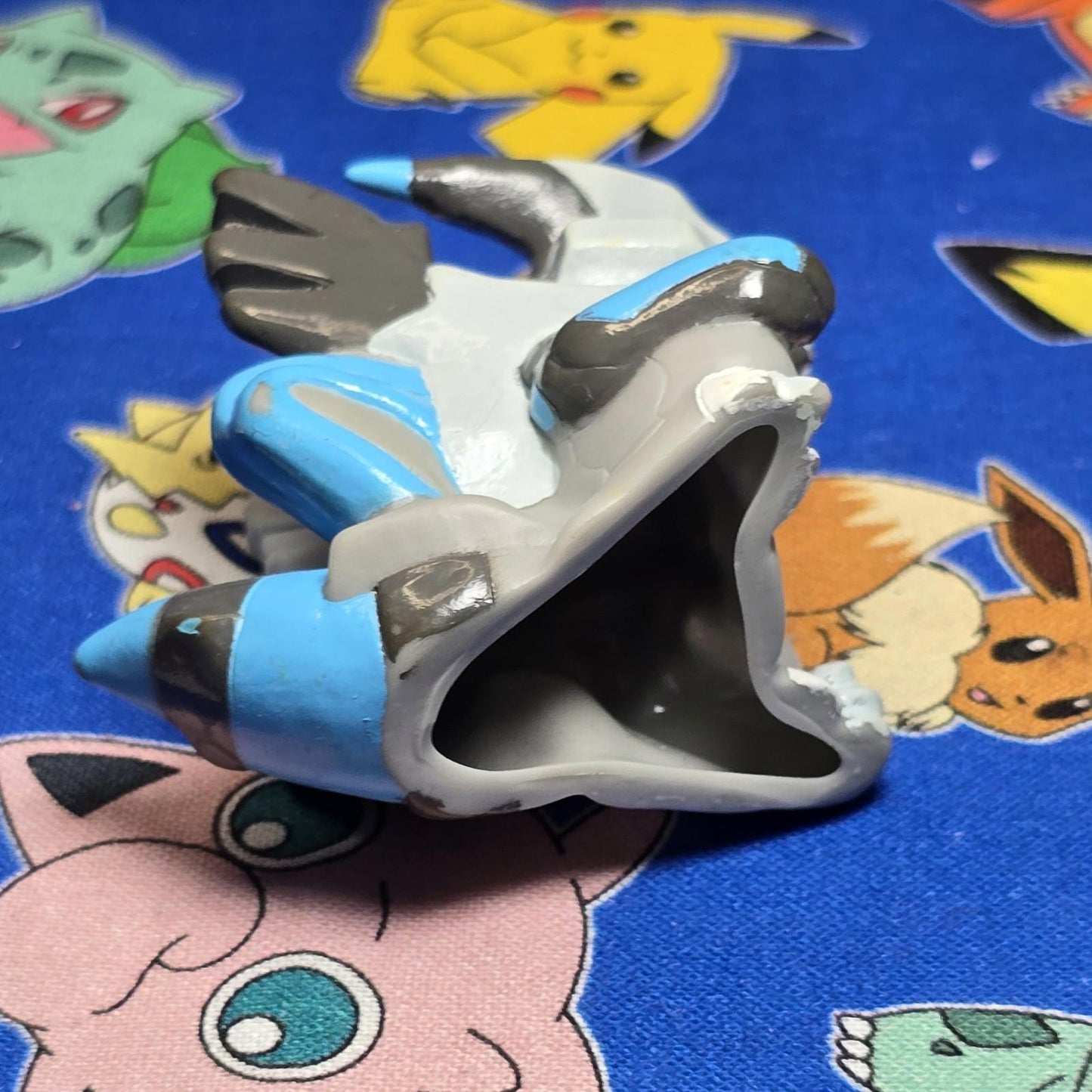Pokemon Kyurem Blue Figure Finger Puppet 2012 Nintendo Bandai Japan USA Seller
