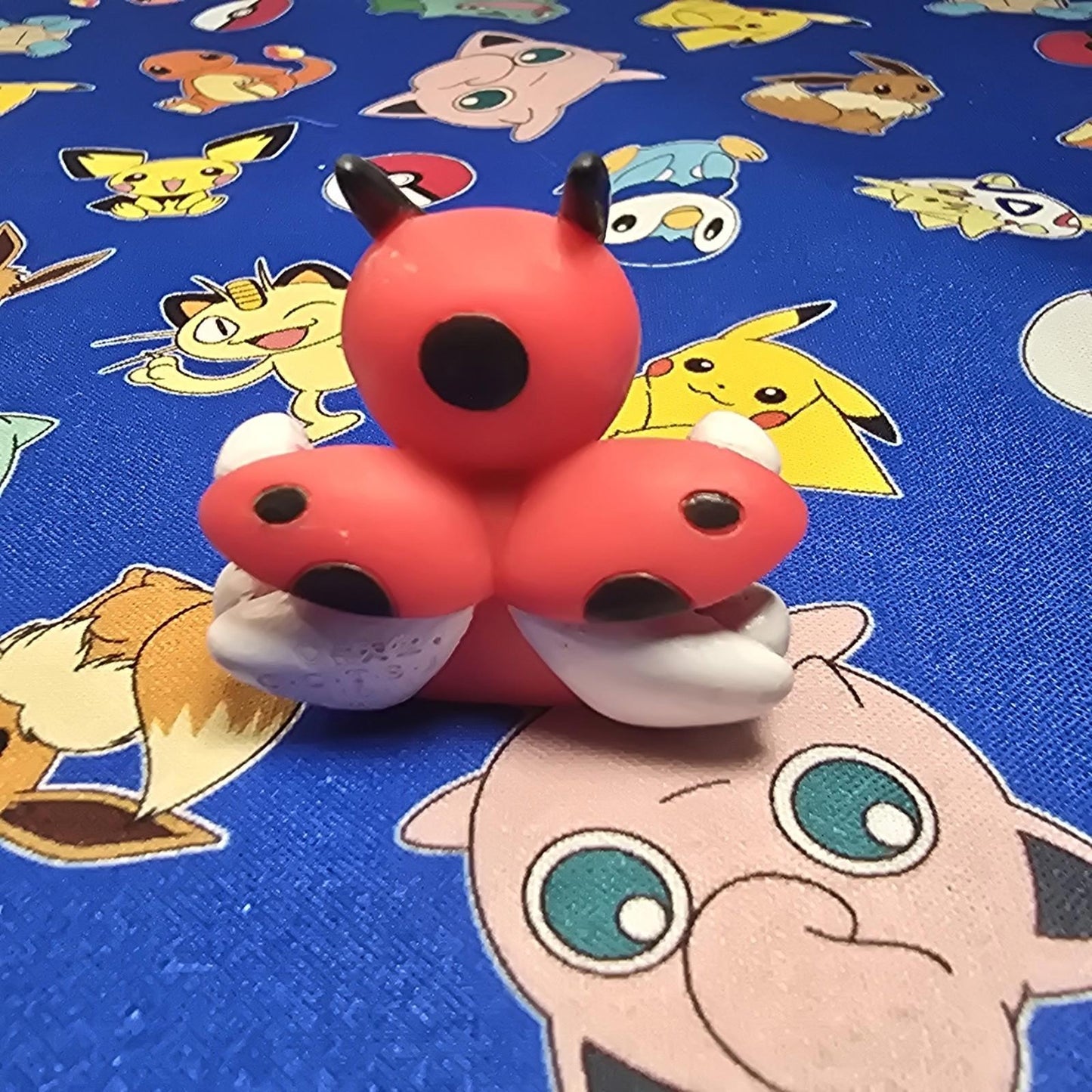 Pokemon Ledian Figure Finger Puppet 2001 Nintendo Bandai PVC Vintage Japan US
