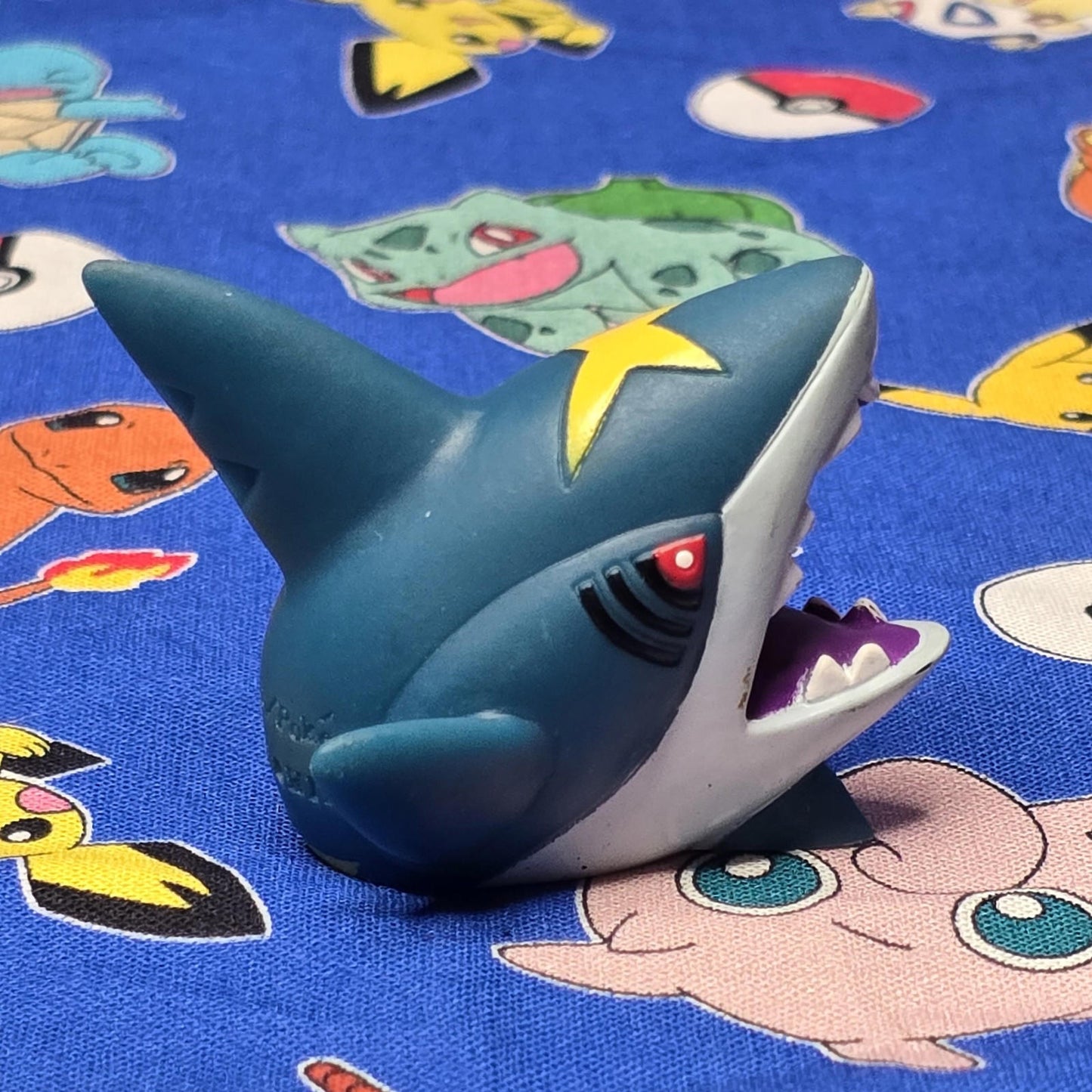 Pokemon Sharpedo Figure Finger Puppet 2003 Nintendo Bandai Vintage PVC Japan USA