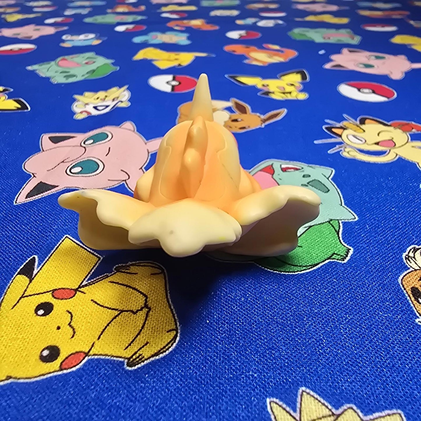 Pokemon Goldeen Figure Finger Puppet 1997 Bandai Nintendo PVC Vintage USA Seller