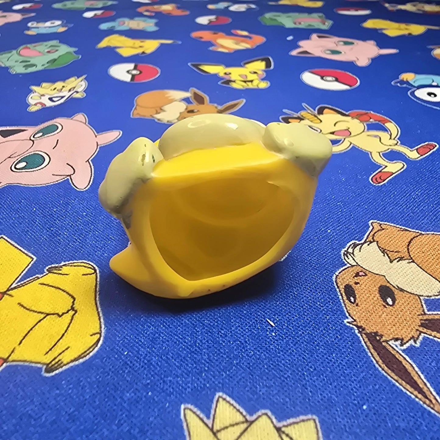 Pokemon Psyduck Figure Finger Puppet 1998 Nintendo Bandai PVC Vintage Japan USA