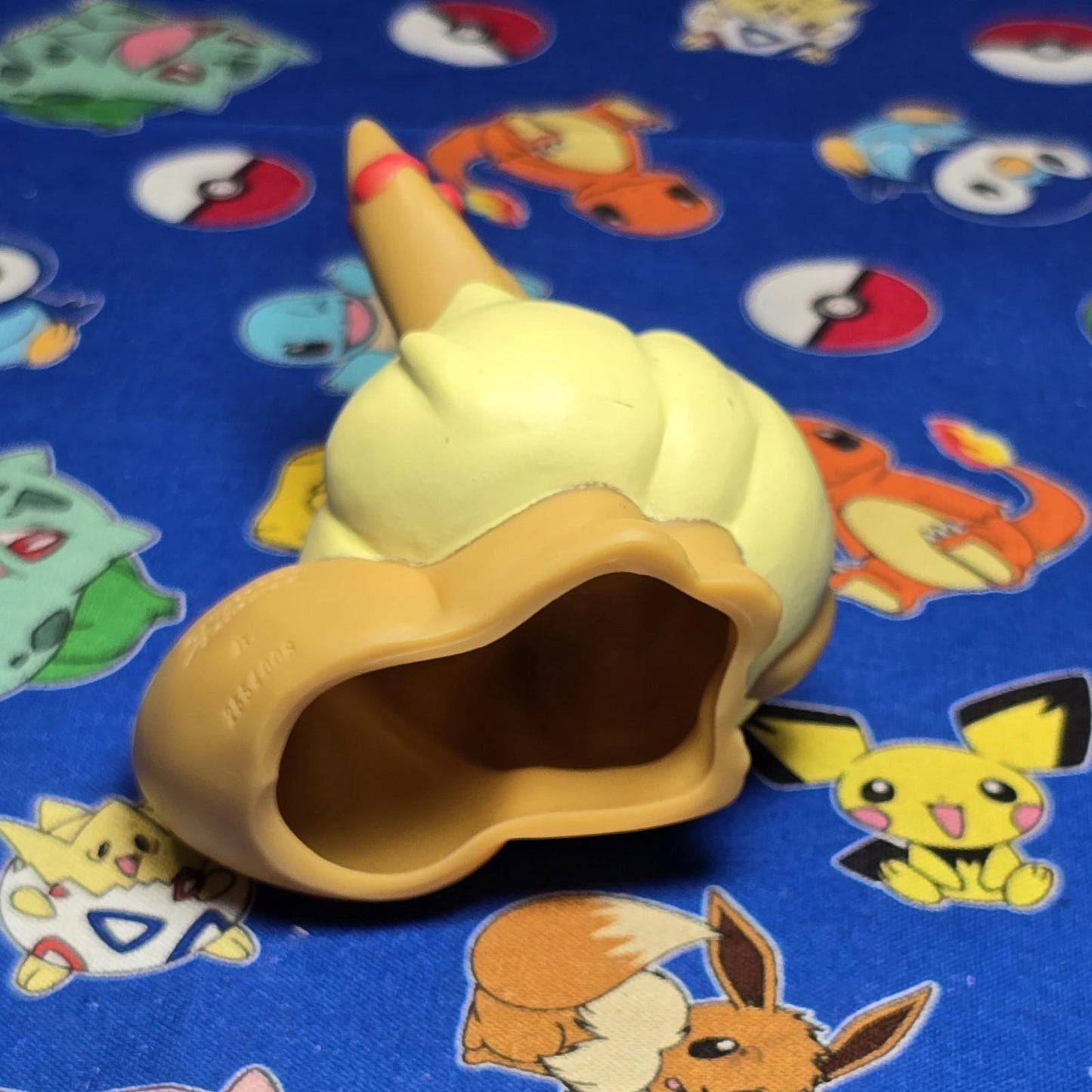 Pokemon Eevee Gigantimax Figure Finger Puppet 2020 Nintendo Bandai Japan USA