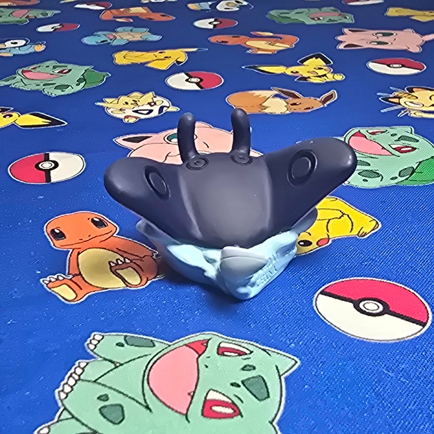 Pokemon Mantine Figure Finger Puppet 2006 Nintendo Bandai PVC Japan USA Seller
