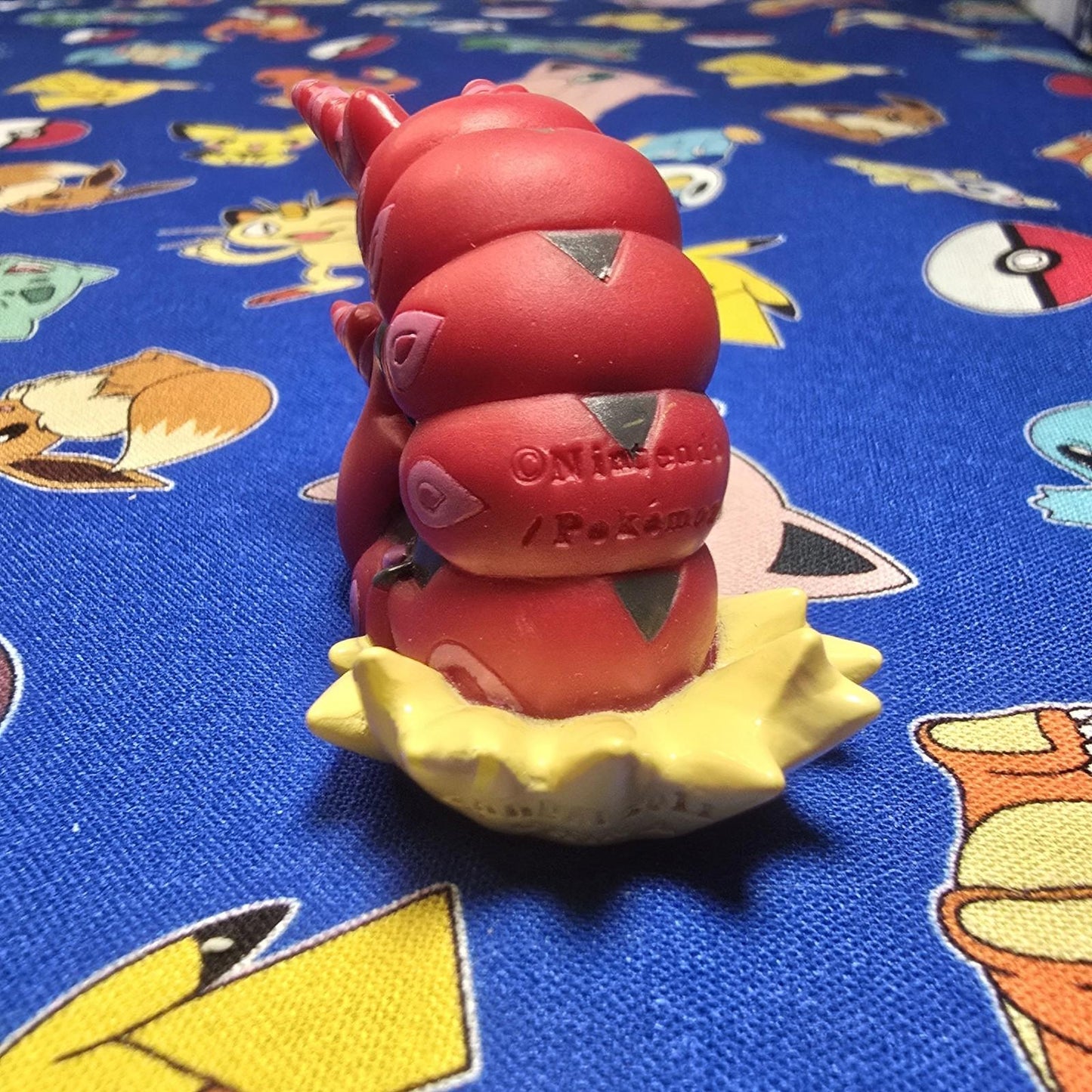 Pokemon Scolipede Figure Finger Puppet 2011 Nintendo Bandai PVC Japan US Seller