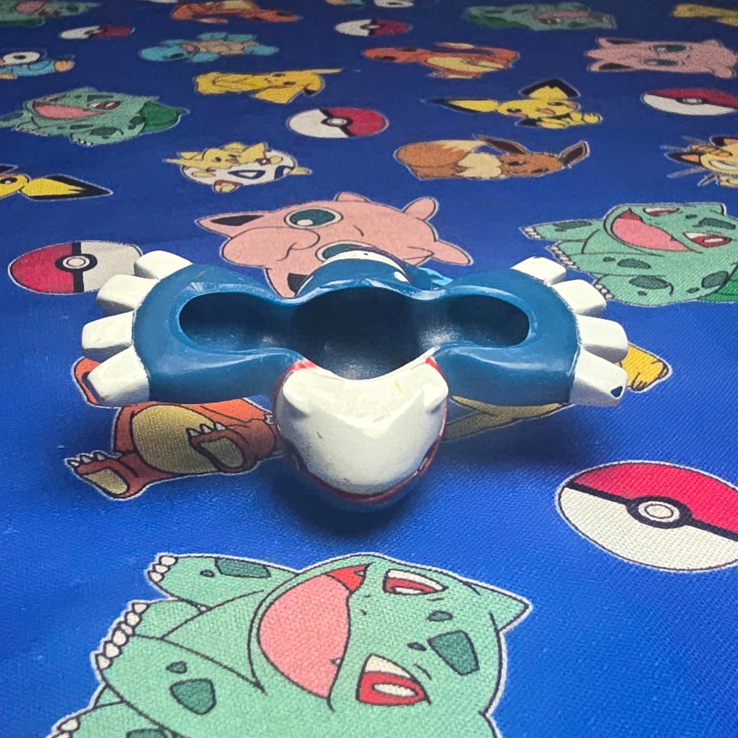 Pokemon Kyogre Figure Finger Puppet 2010 Nintendo Bandai PVC Japan USA Seller