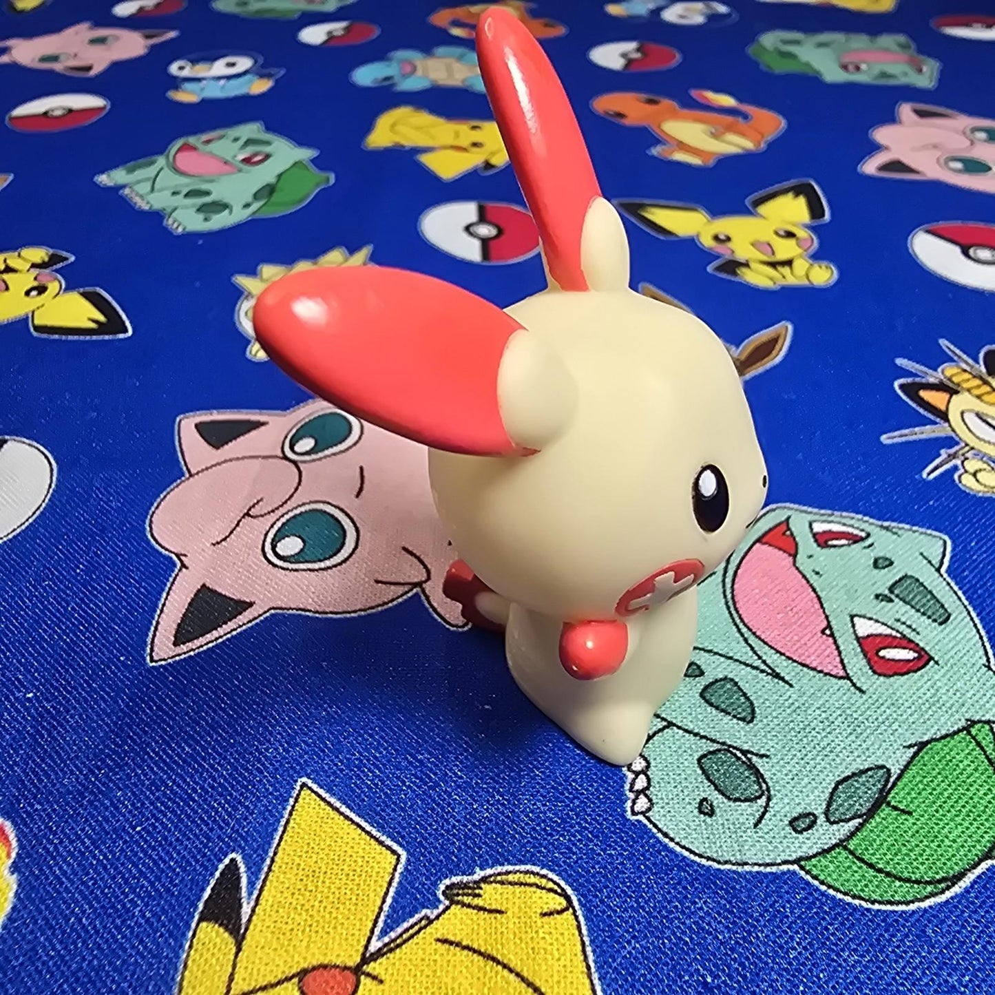 Pokemon Plusle Figure Finger Puppet 2005 Nintendo Bandai PVC Vintage Japan US