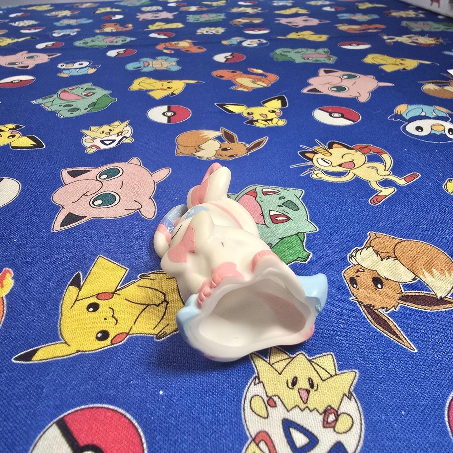 Pokemon Sylveon Figure Finger Puppet 2013 Nintendo Bandai PVC Japan USA Seller