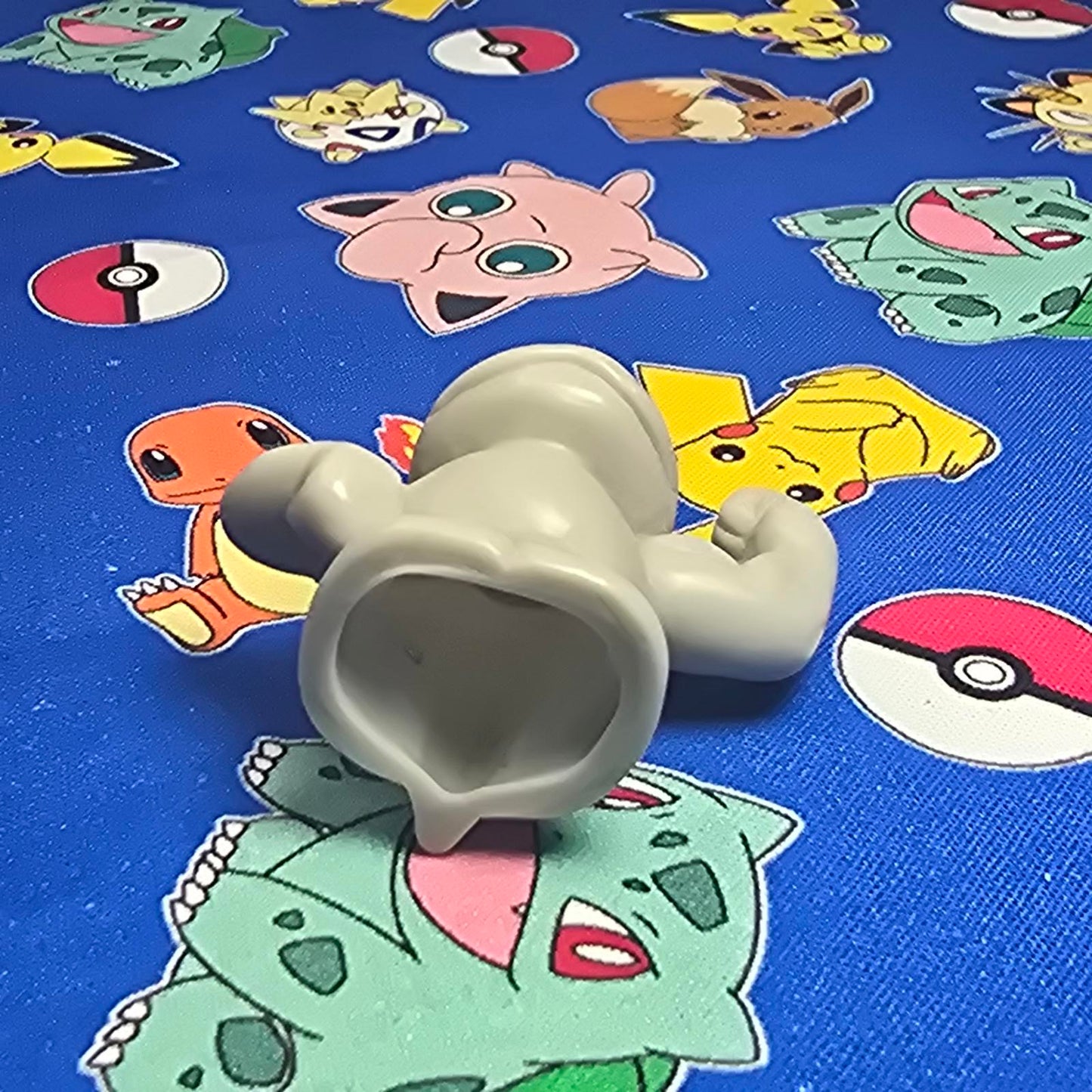 Pokemon Machop Figure Finger Puppet 1997 Nintendo Bandai PVC Vintage Japan USA
