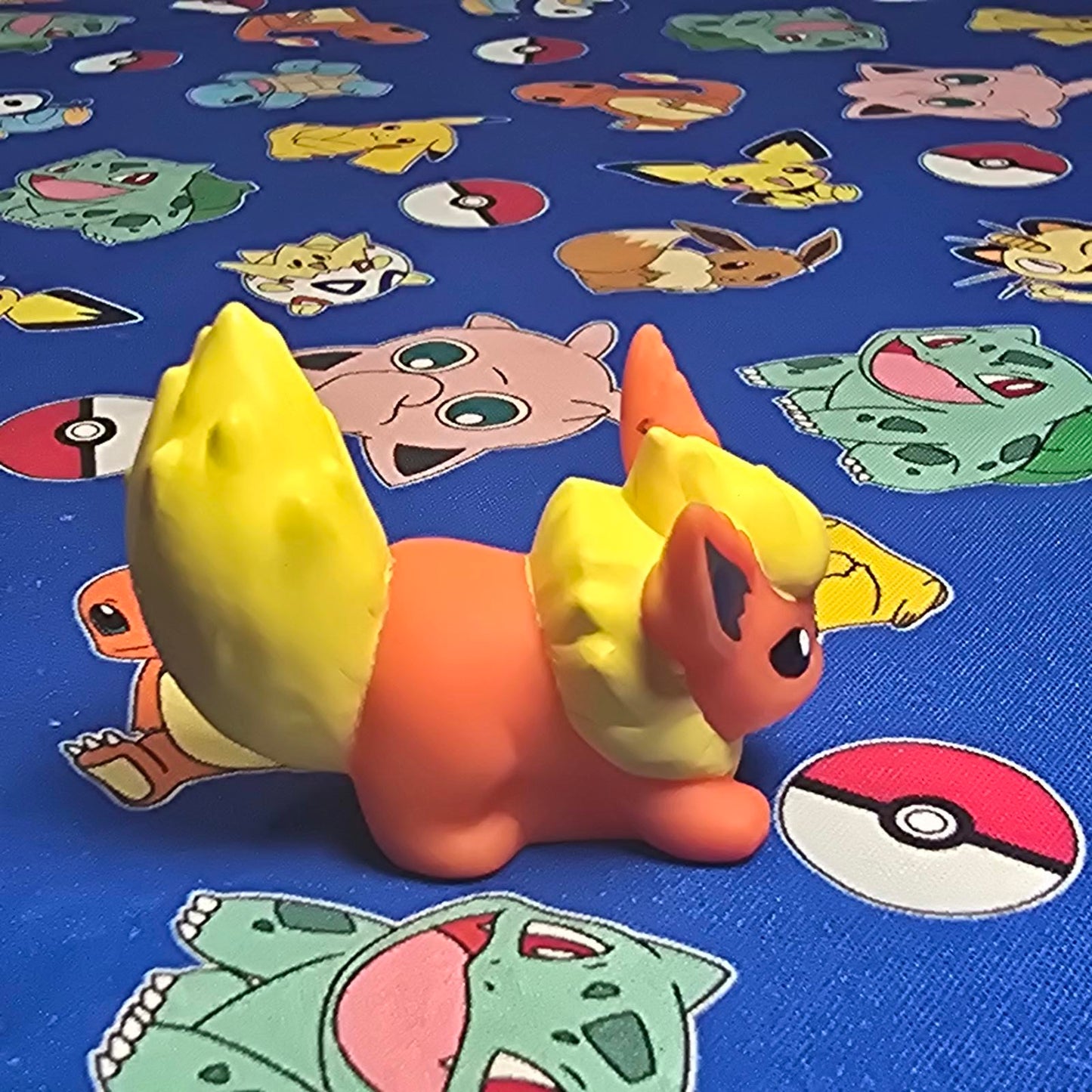 Pokemon Flareon Figure Finger Puppet 2008 Nintendo Bandai PVC Japan USA Seller