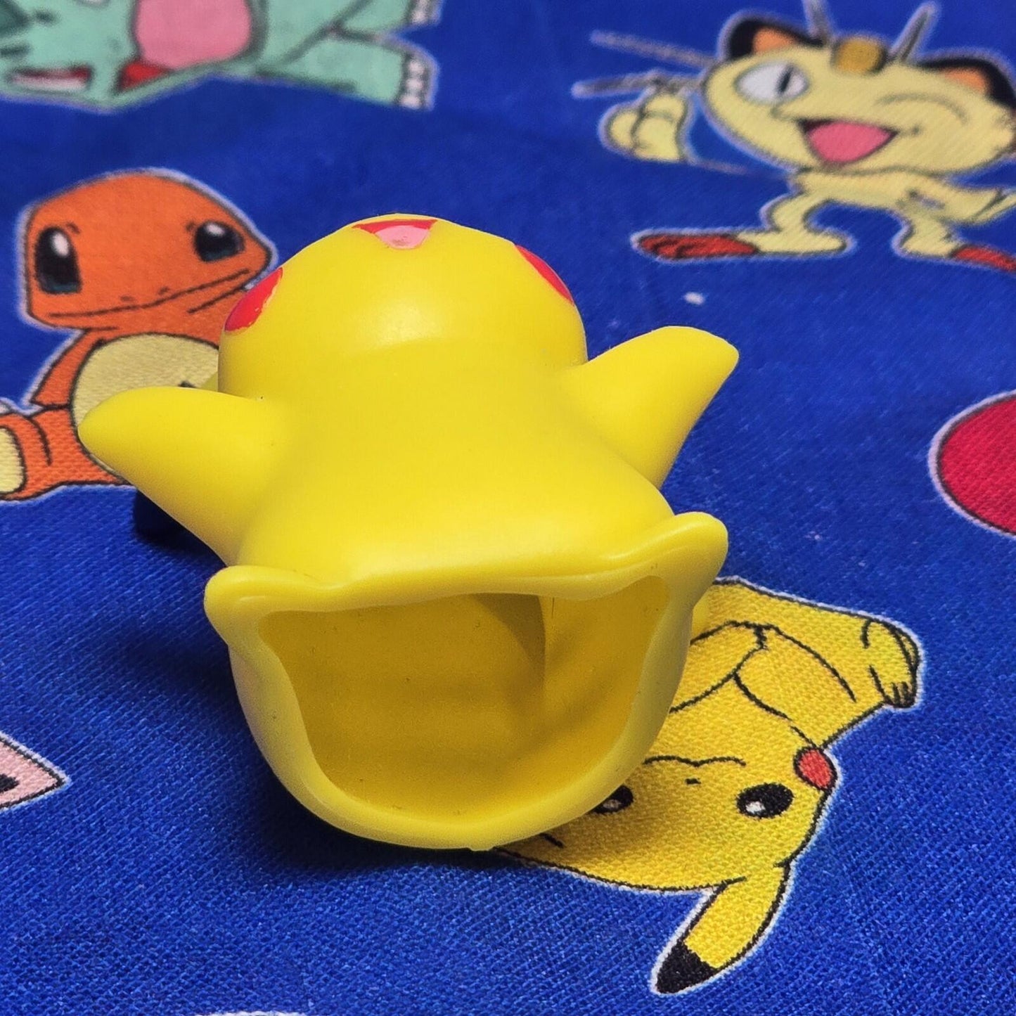 Pokemon Pikachu Happy Figure Finger Puppet 2012 Nintendo Bandai Japan USA Seller