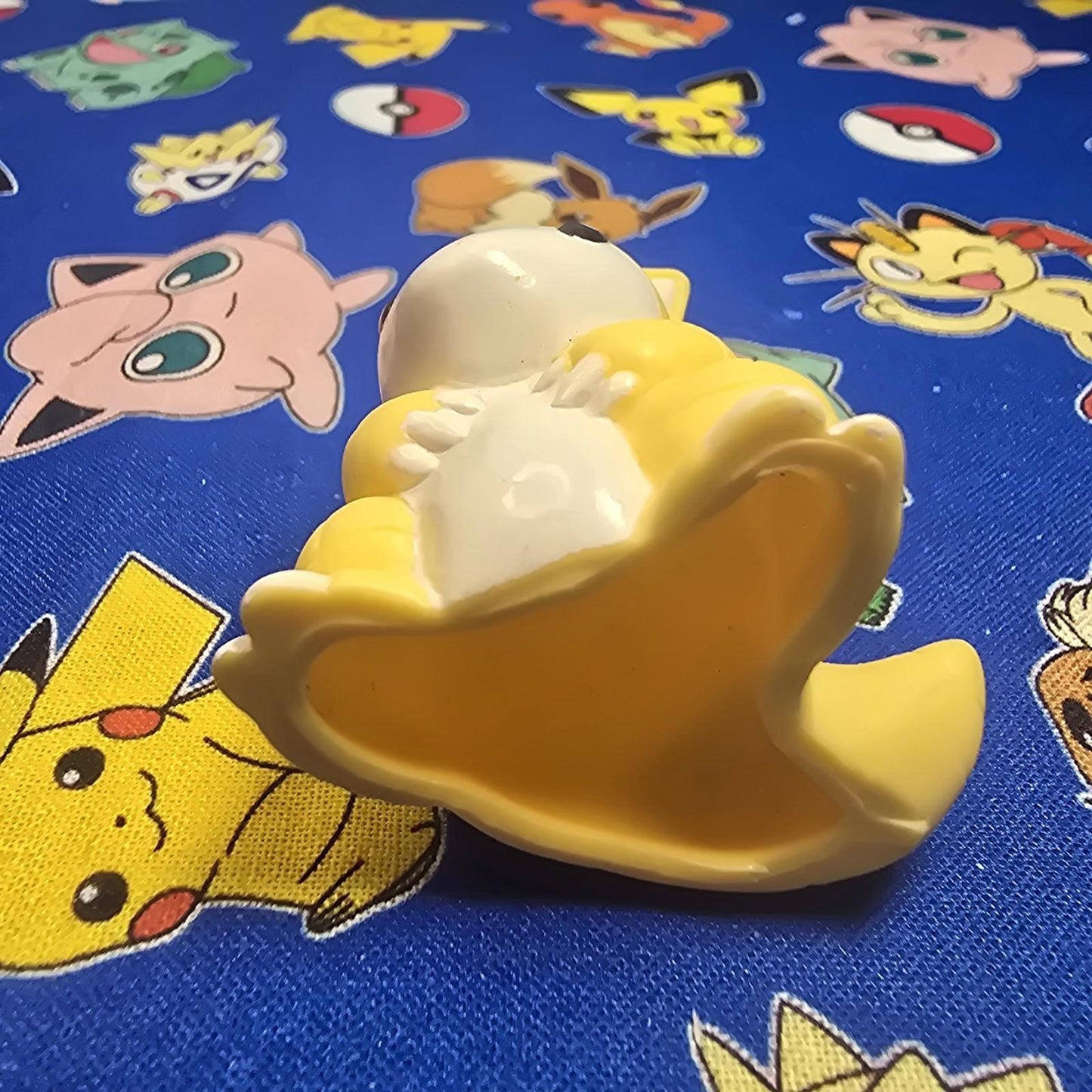 Pokemon Sandshrew Figure Finger Puppet 1996 Nintendo Bandai Vintage Japan USA
