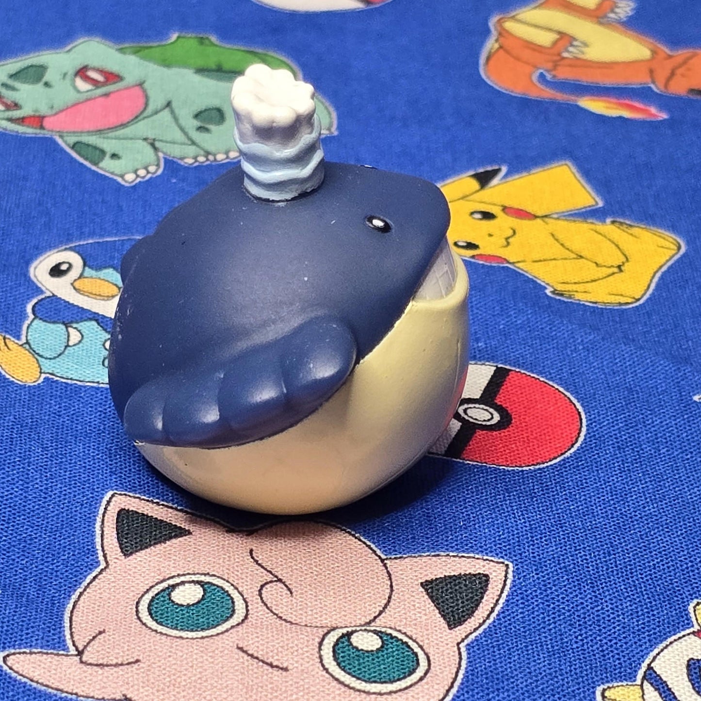 Pokemon Wailmer Figure Finger Puppet 2005 Nintendo Bandai Vintage PVC Japan USA