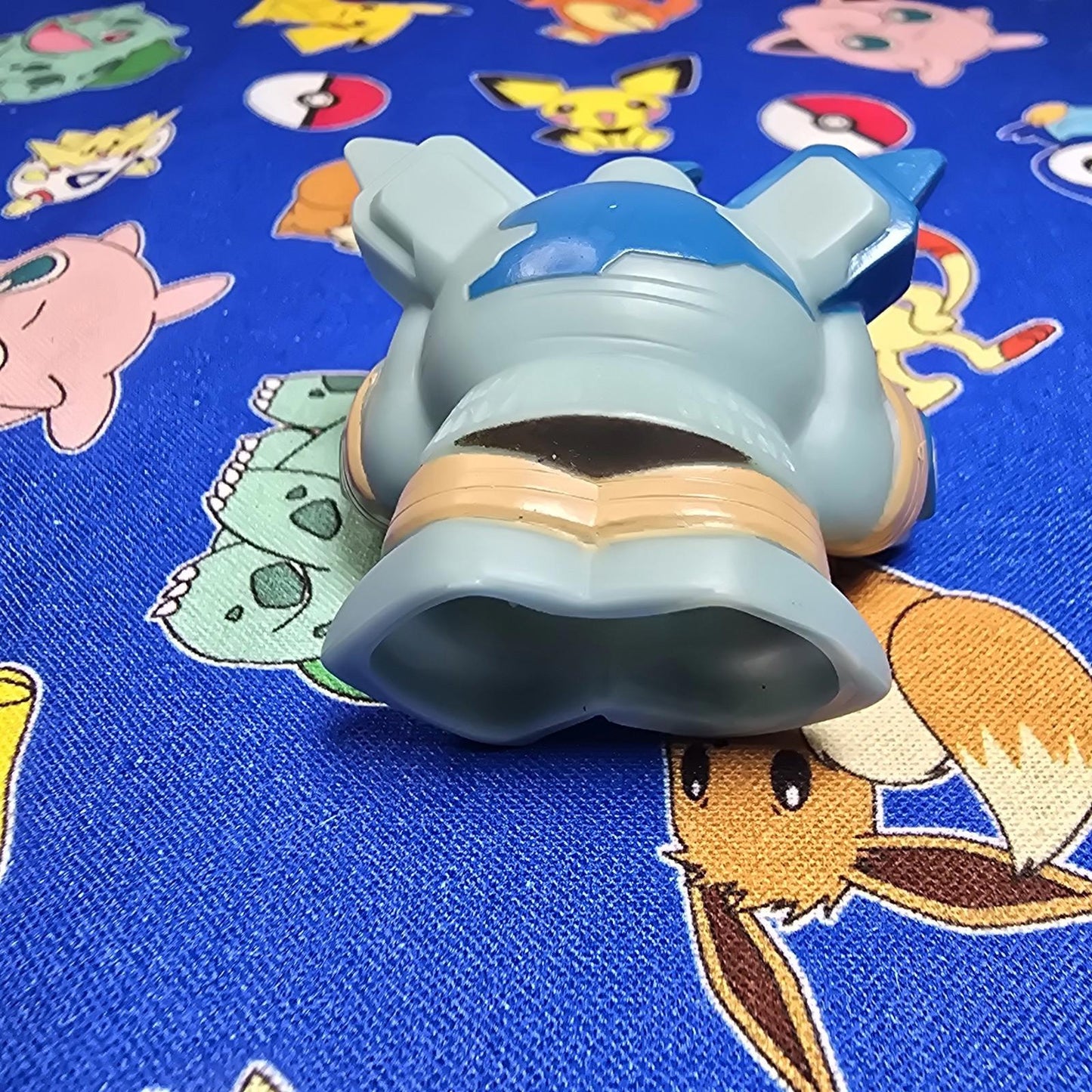 Pokemon Golurk Figure Finger Puppet 2011 Nintendo Bandai PVC Japan USA Seller