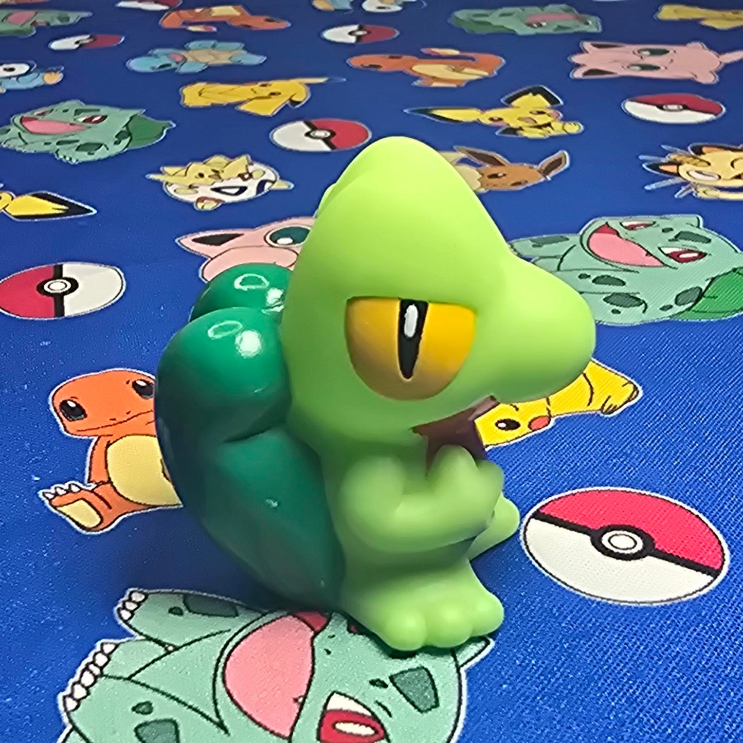 Pokemon Treecko Figure Finger Puppet 2005 Nintendo Bandai PVC Vintage Japan USA