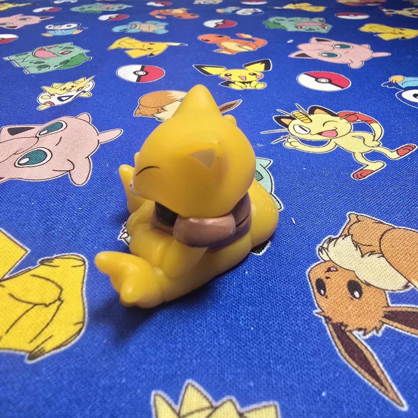 Pokemon Abra Figure Finger Puppet 1997 Bandai Nintendo Vintage USA Seller