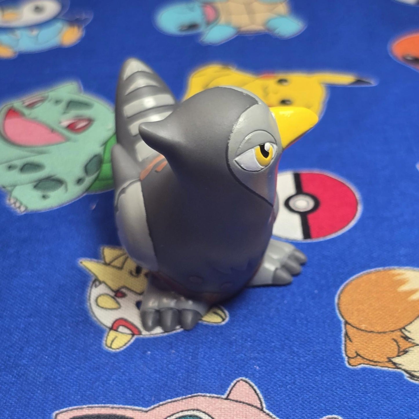 Pokemon Unfezant Female Figure Finger Puppet 2011 Nintendo Bandai PVC Japan USA