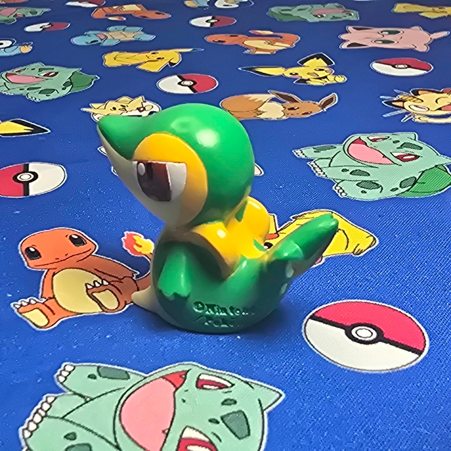Pokemon Snivy Figure Finger Puppet 2010 Nintendo Bandai PVC Toy Japan USA Seller