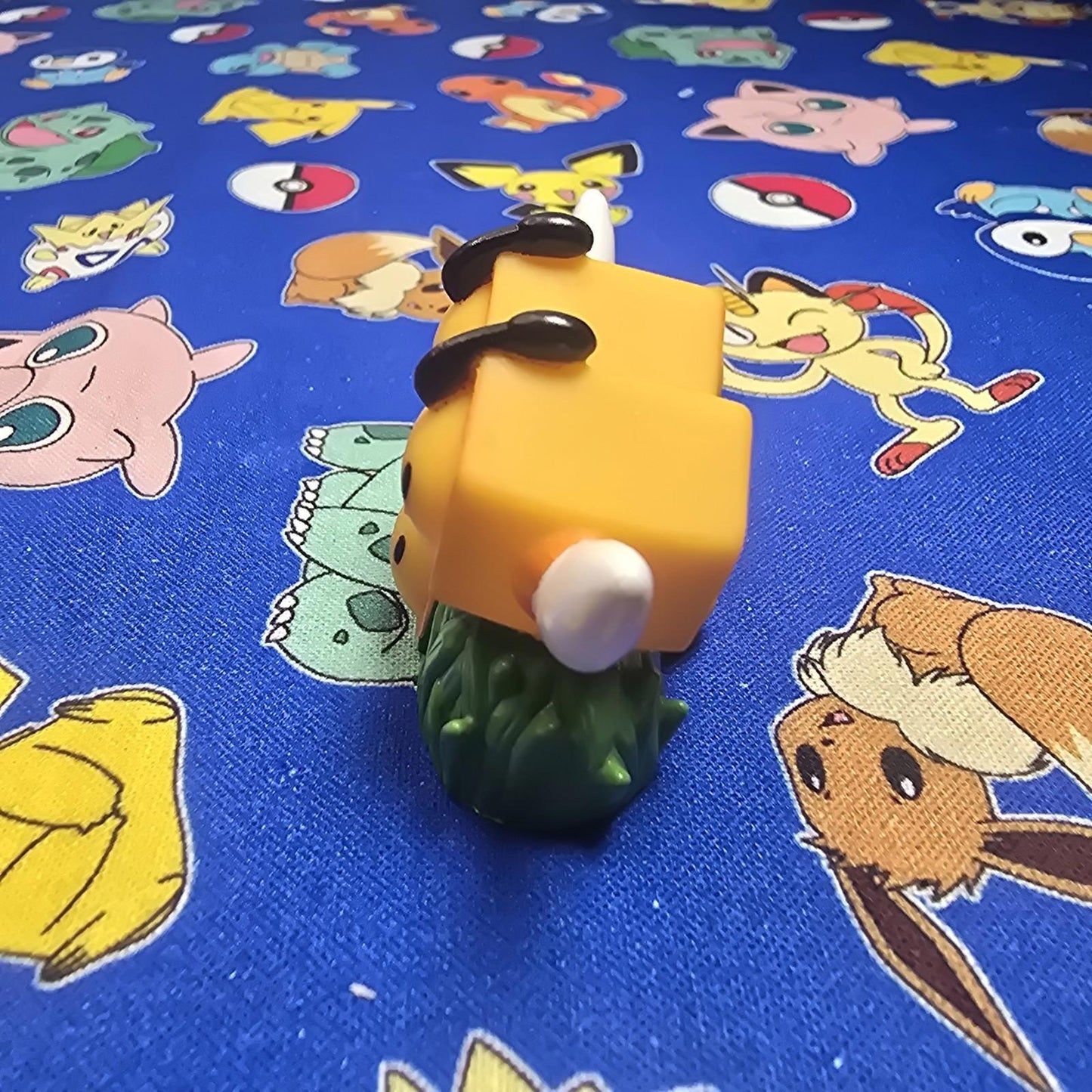 Pokemon Combee Figure Finger Puppet 2006 Nintendo Bandai PVC Japan USA Seller