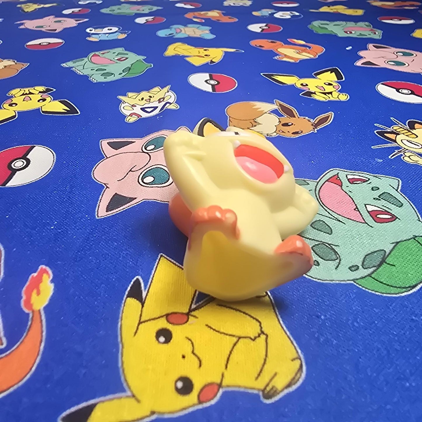 Pokemon Meowth Figure Finger Puppet 2012 Nintendo Bandai PVC Japan USA Seller