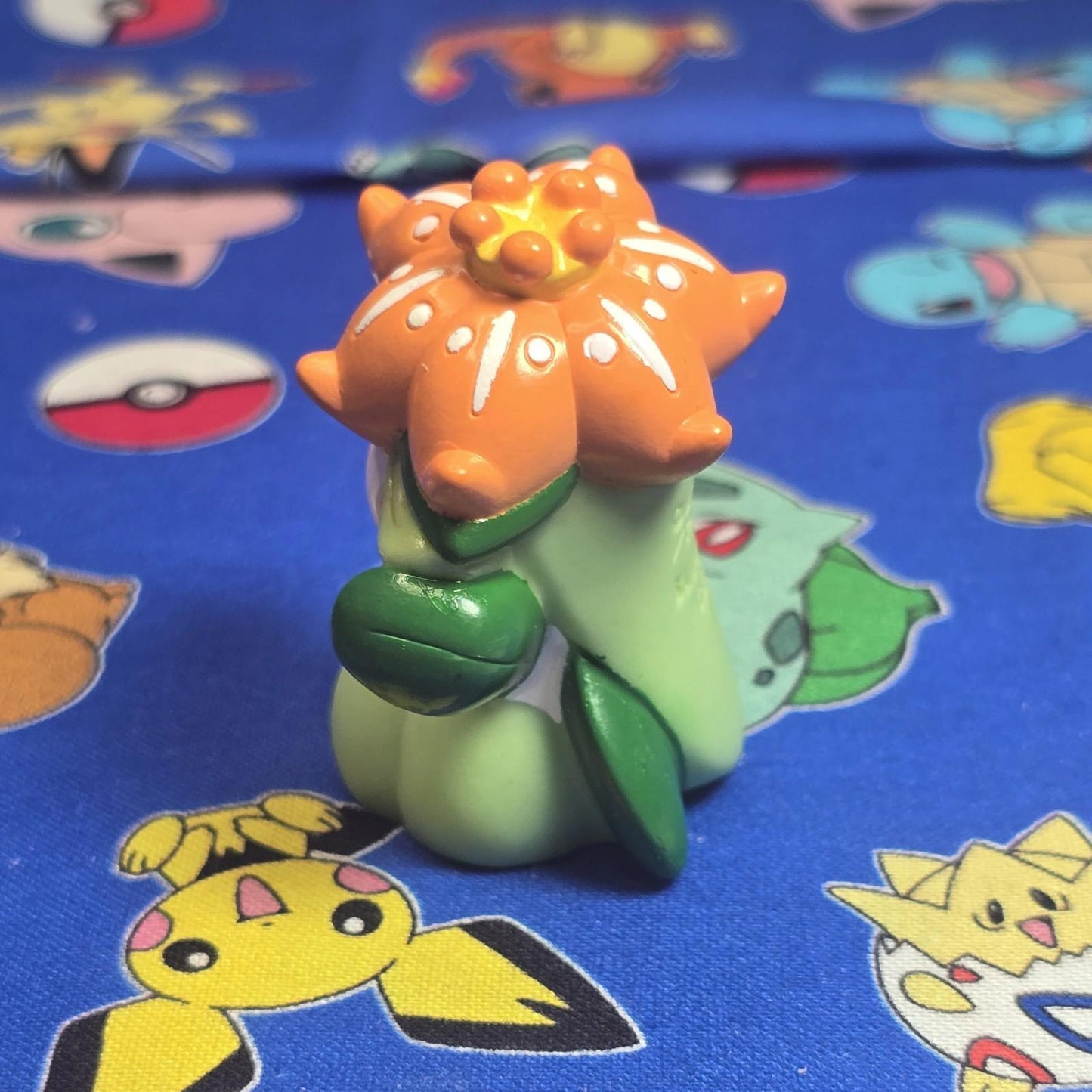 Pokemon Lilligant Figure Finger Puppet 2011 Nintendo Bandai PVC Japan USA Seller