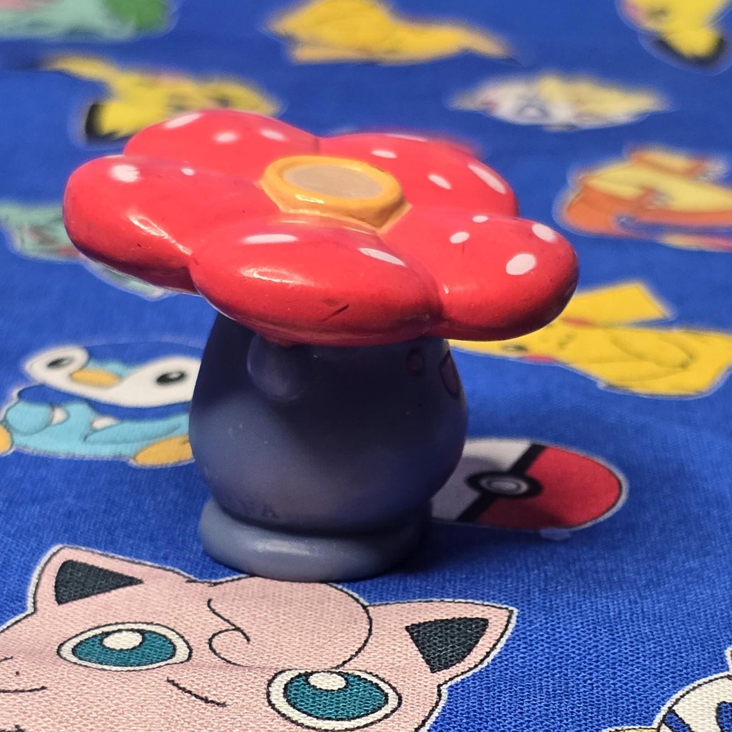 Pokemon Vileplume Figure Finger Puppet 1997 Nintendo Bandai PVC Vintage Japan US