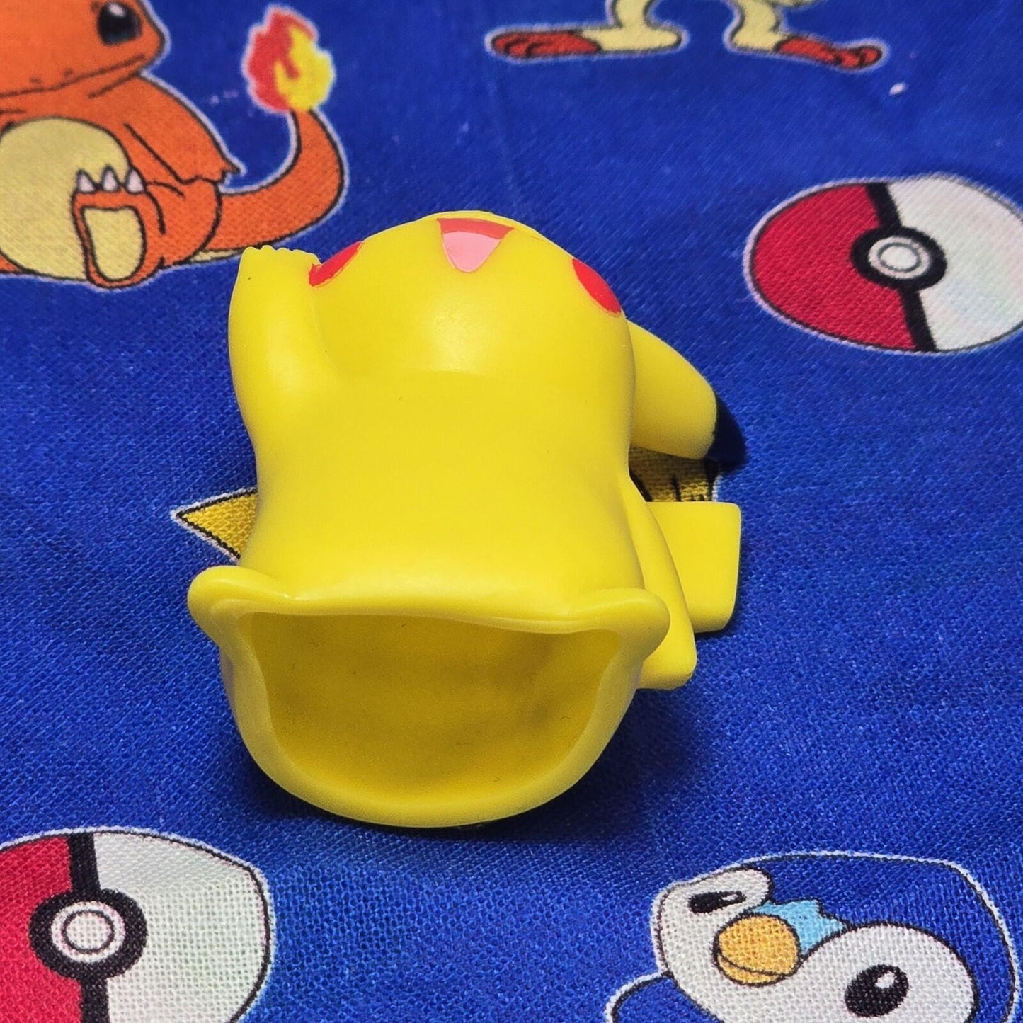 Pokemon Pikachu Wink Figure Finger Puppet 2012 Nintendo Bandai Japan USA Seller