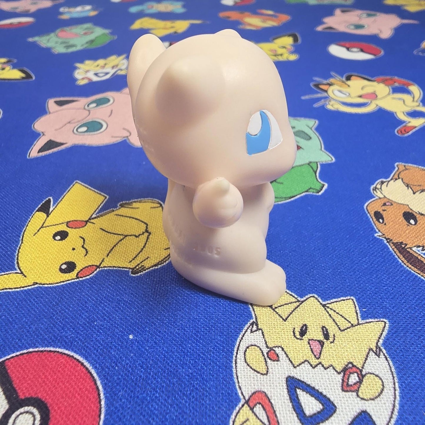 Pokemon Mew Figure Finger Puppet 2005 Nintendo Bandai Vintage Japan USA Seller