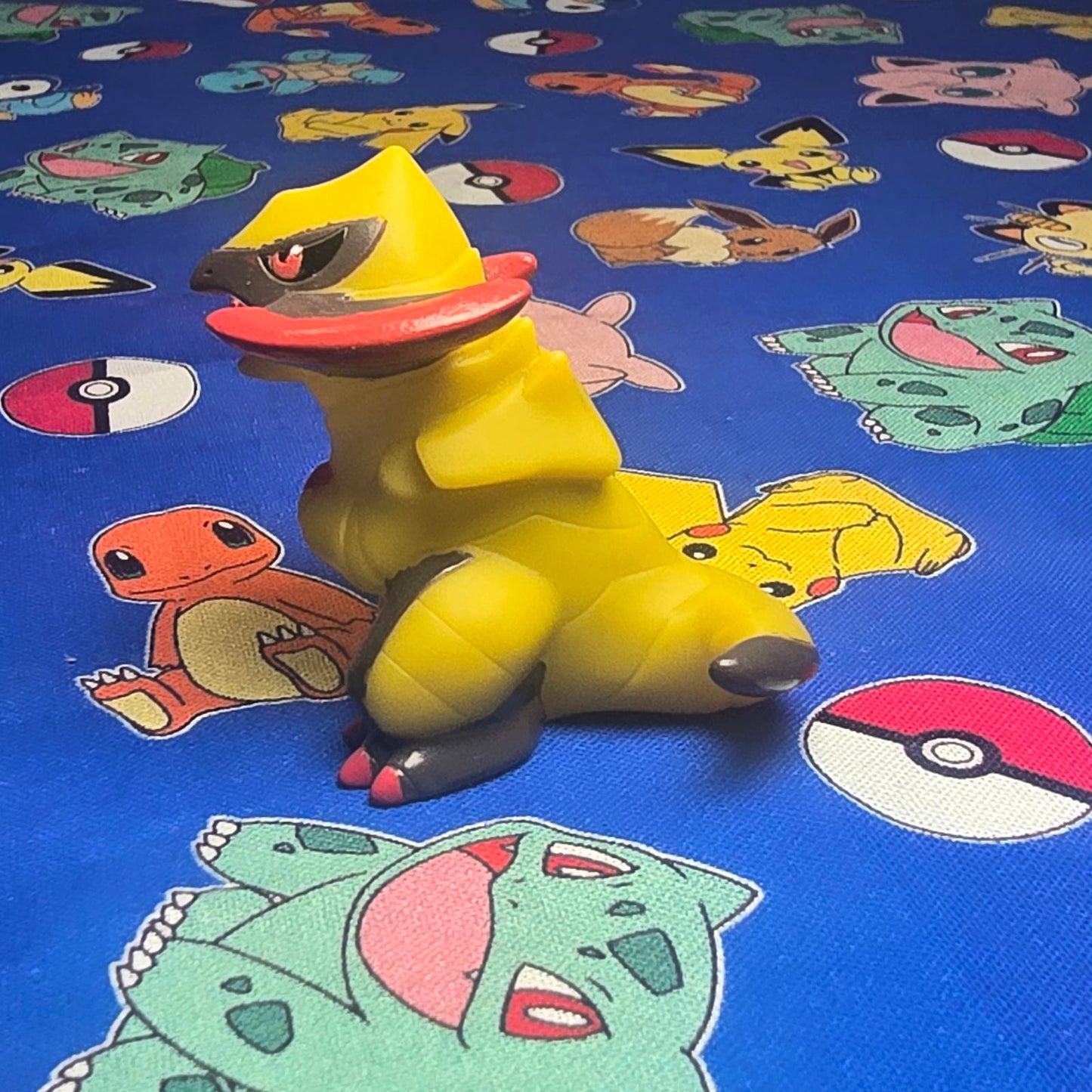 Pokemon Haxorus Figure Finger Puppet 2011 Bandai Nintendo PVC Japan USA Seller