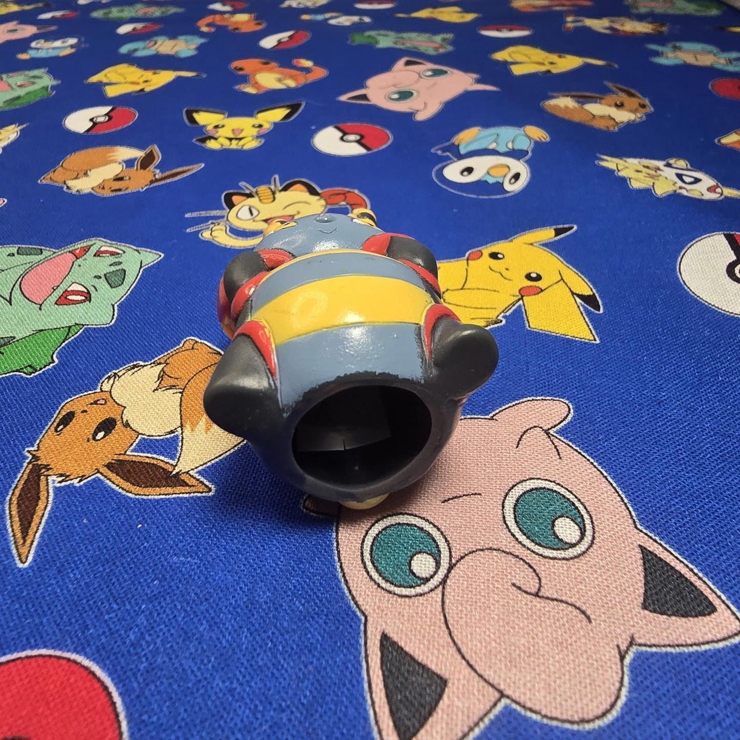 Pokemon Volbeat Figure Finger Puppet 2002 Nintendo Bandai PVC Vintage Japan US