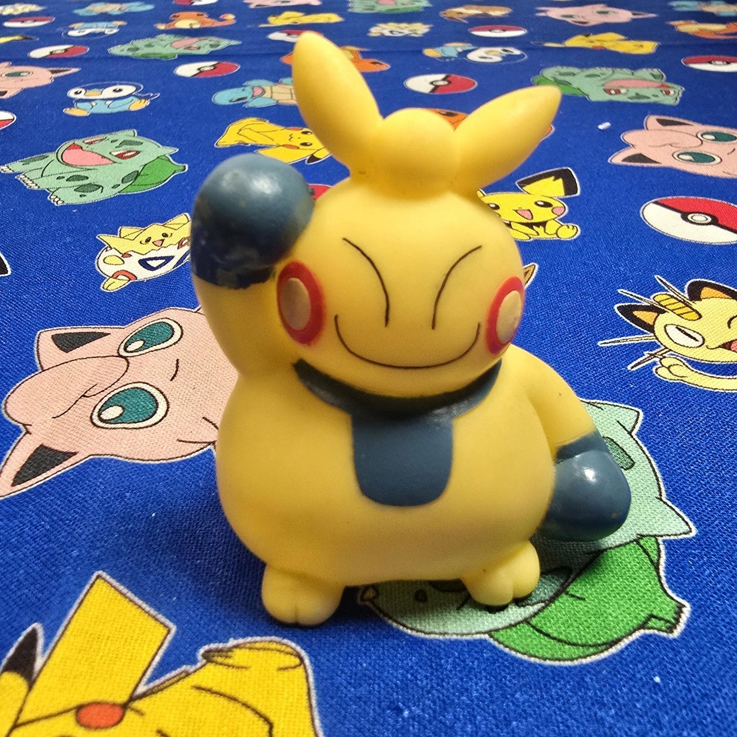 Pokemon Makuhita Figure Finger Puppet 2004 Nintendo Bandai PVC Japan USA Seller