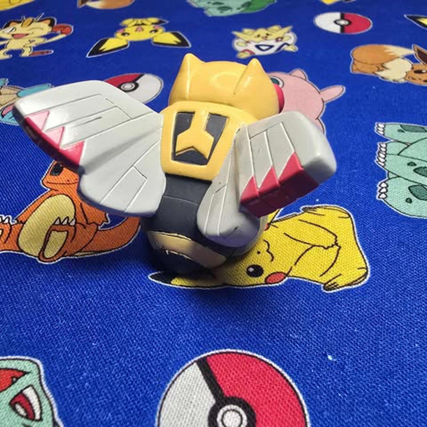 Pokemon Ninjask Figure Finger Puppet 2004 Nintendo Bandai PVC Vintage Japan USA