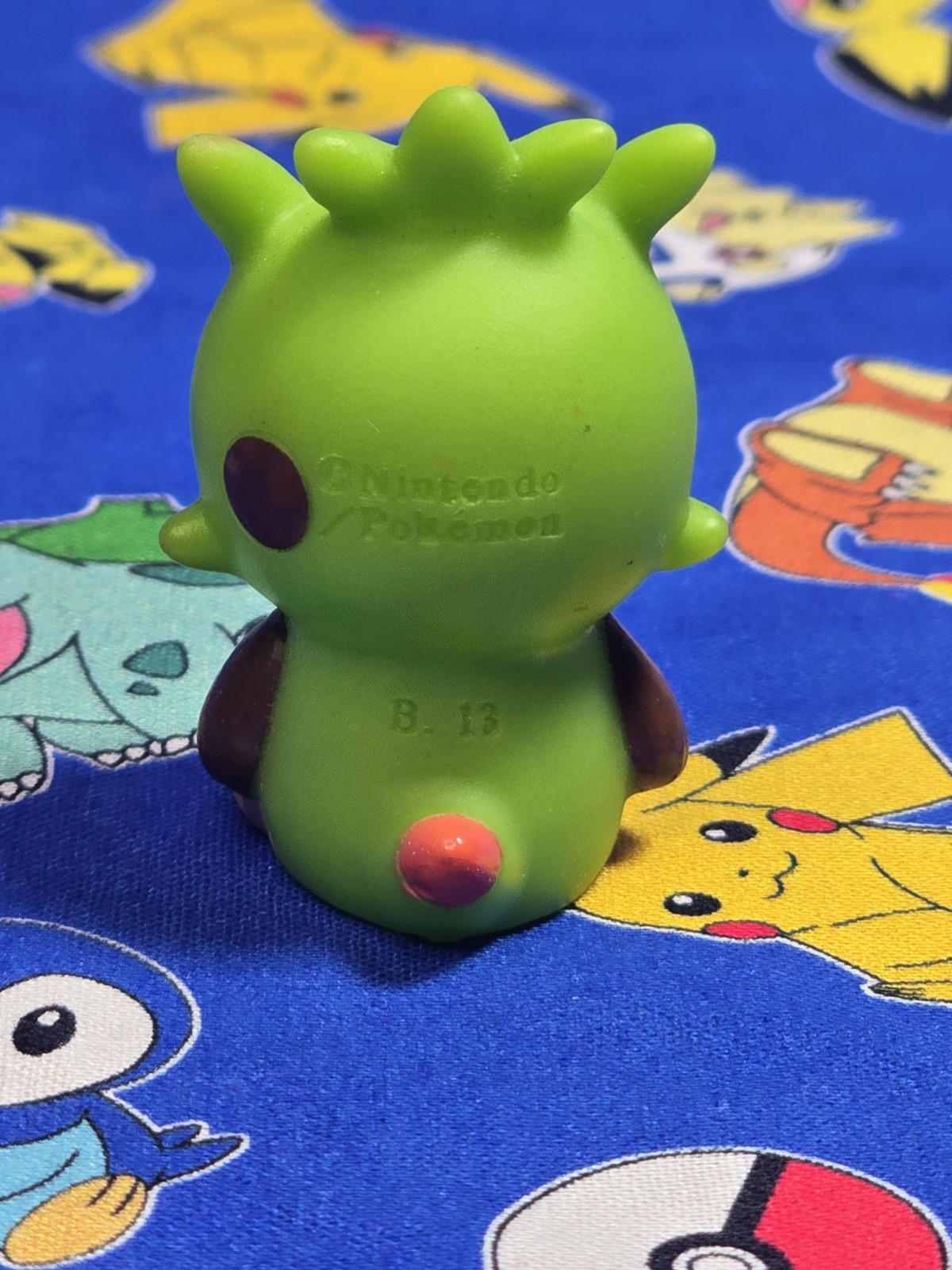 Pokemon Chespin Figure Finger Puppet 2013 Nintendo Bandai PVC Japan USA Seller
