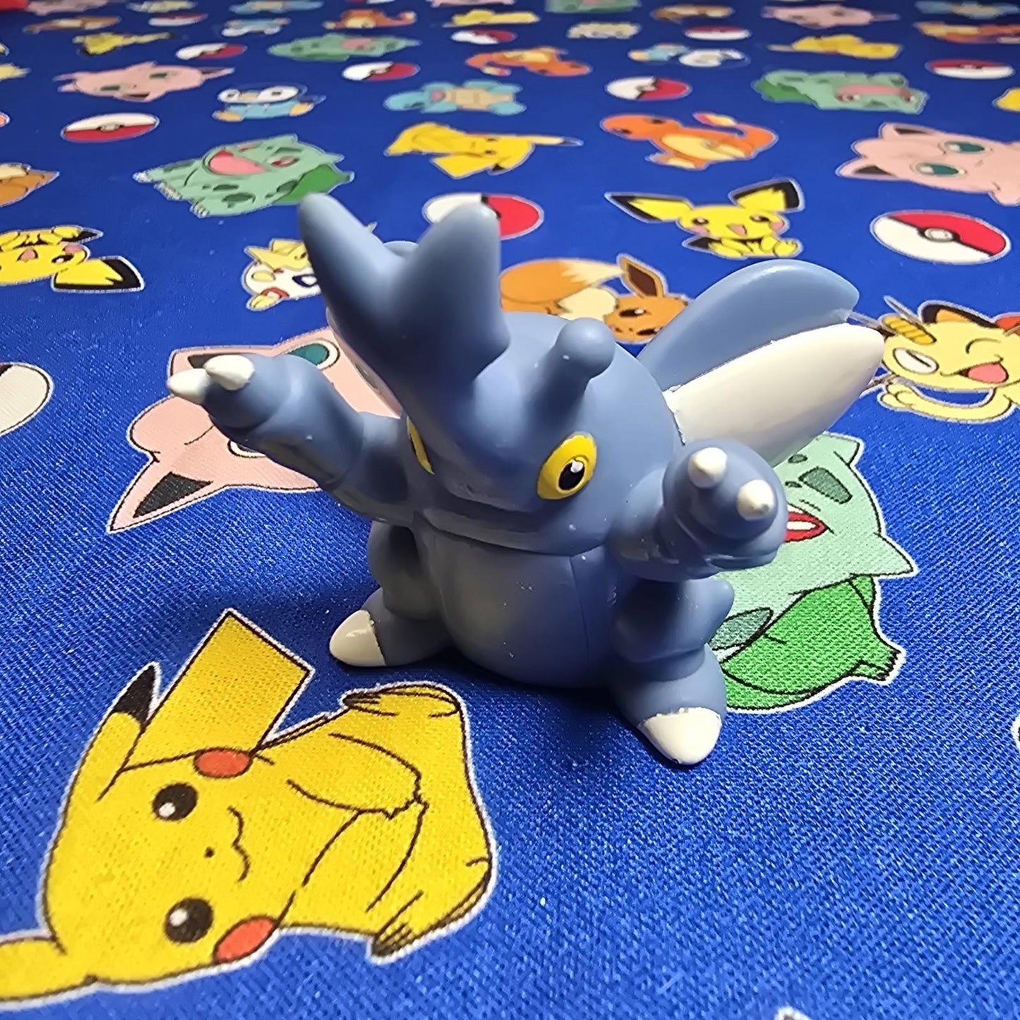 Pokemon Heracross Figure Finger Puppet 2009 Nintendo Bandai PVC Japan US Seller