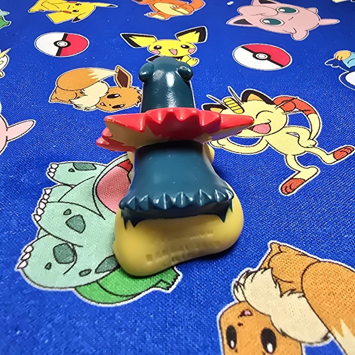 Pokemon Typhlosion Figure Finger Puppet 2009 Nintendo Bandai PVC Japan US Seller